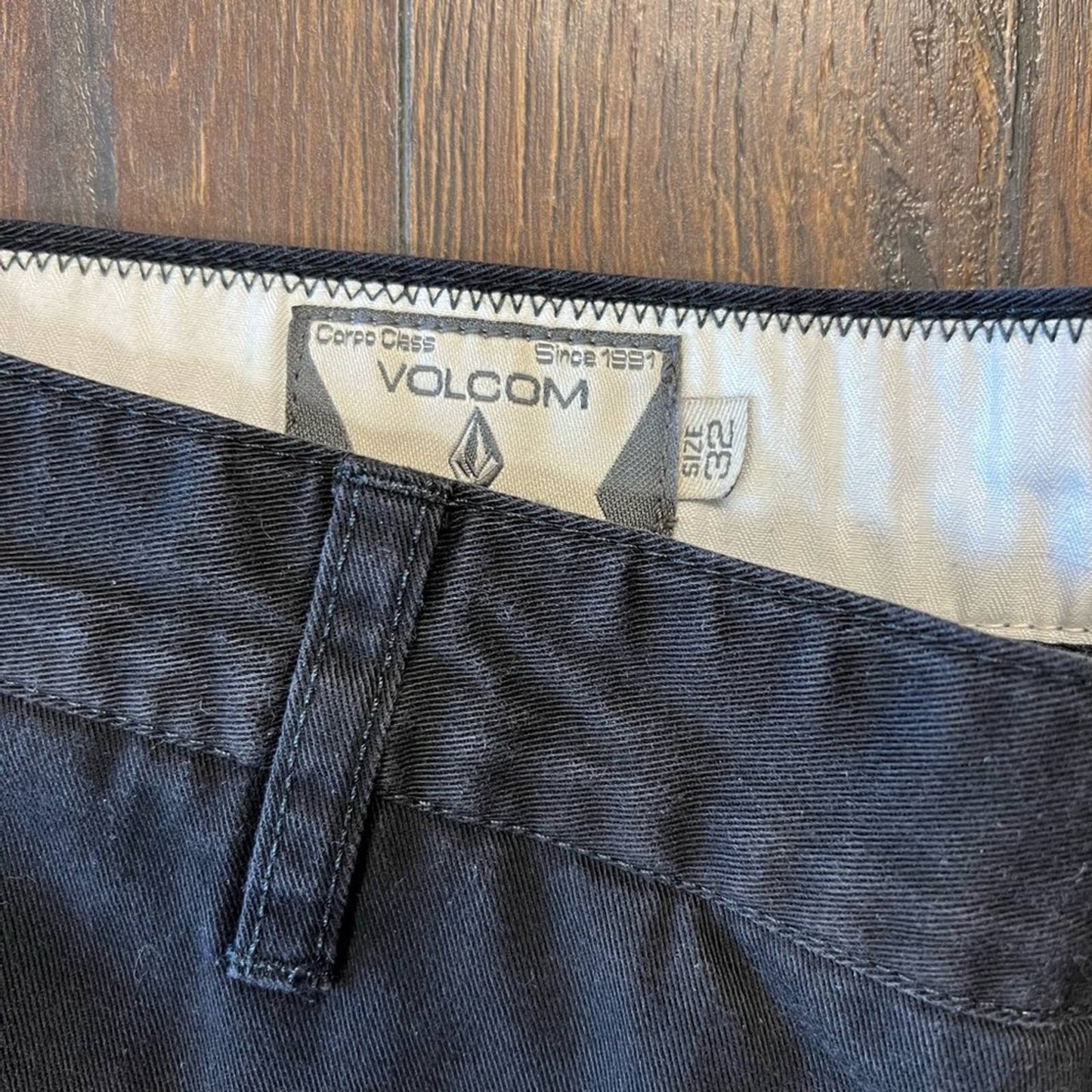 Volcom shorts SZ 32