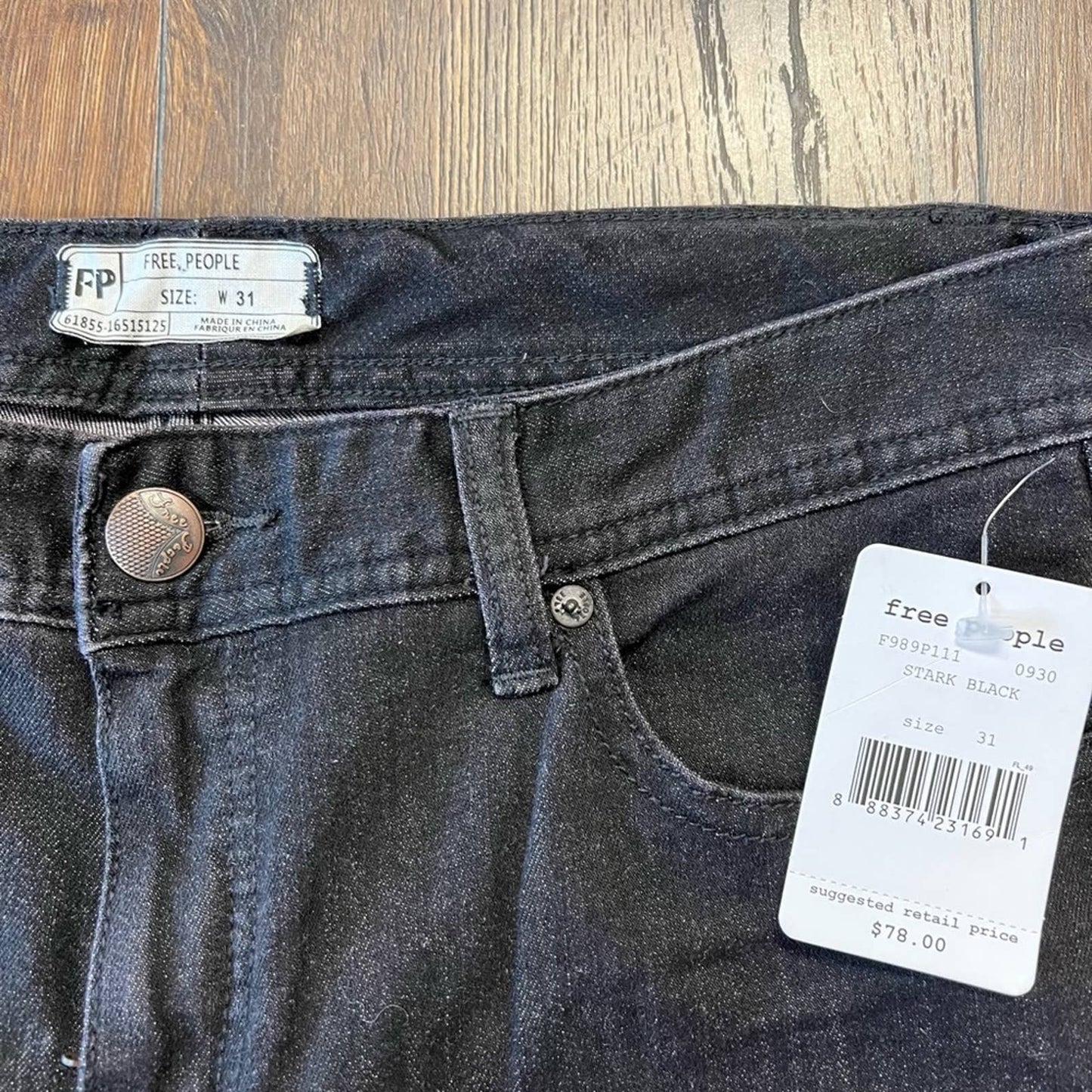 🆕 Free People Mid Rise Skinny Destroyed Ankle Jean in Black SZ 31/10