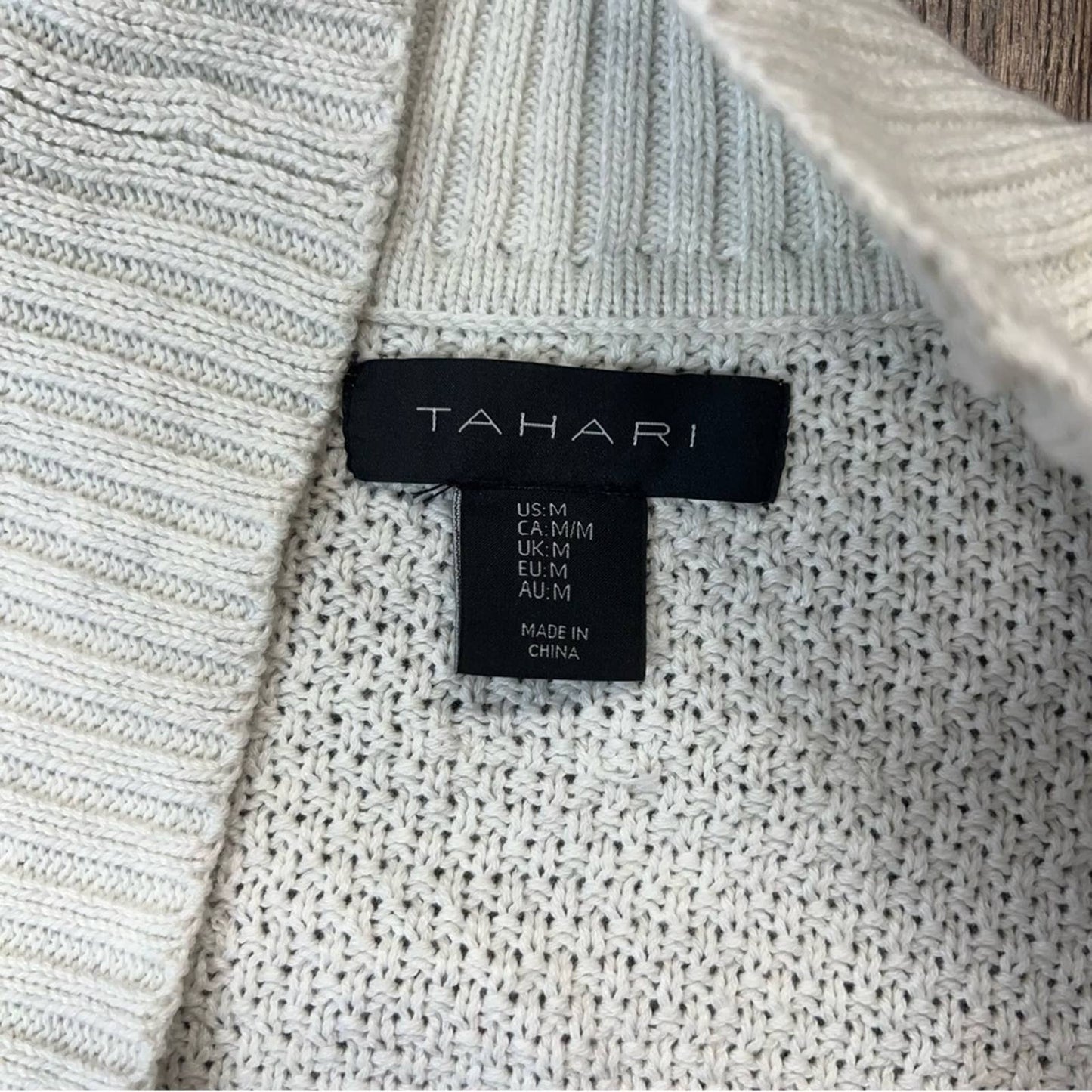 Tahari open knit cardigan SZ MED