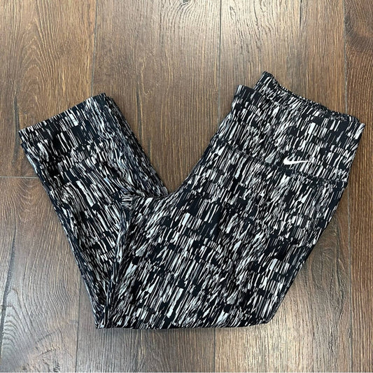 Nike Dri-Fit Capri SZ MED