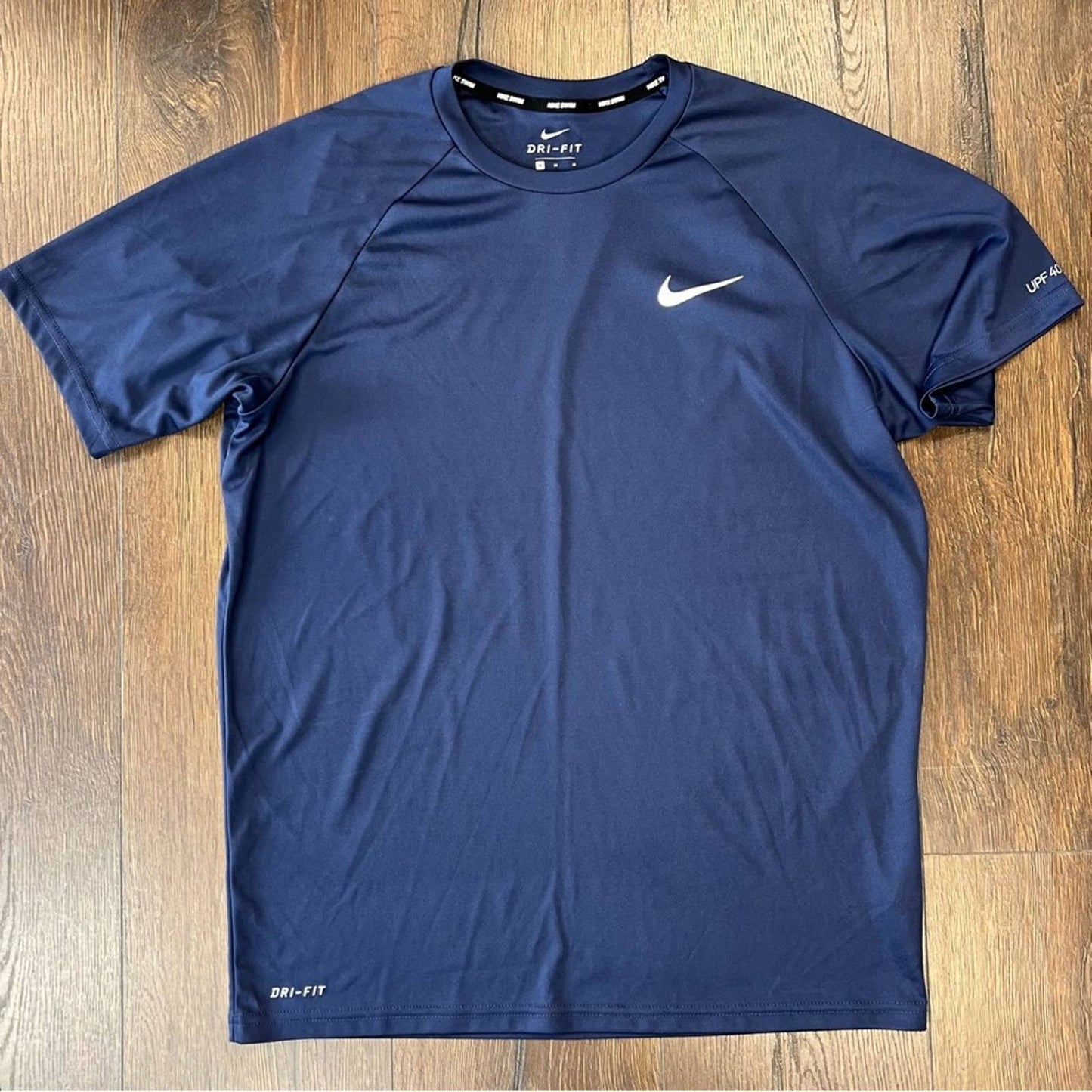 Nike navy dri-fit short sleeve tee SZ MED