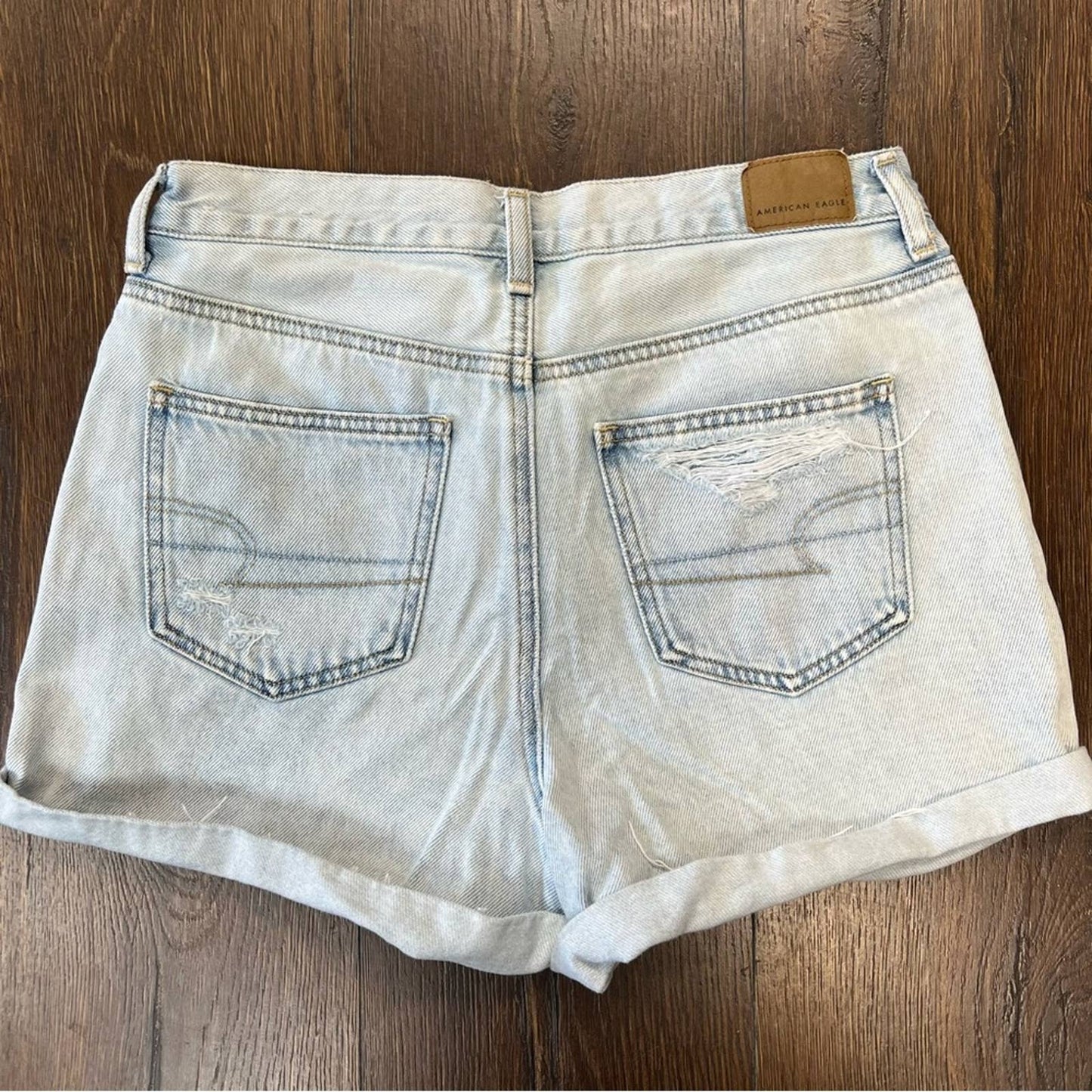 American Eagle mom shorts SZ 4