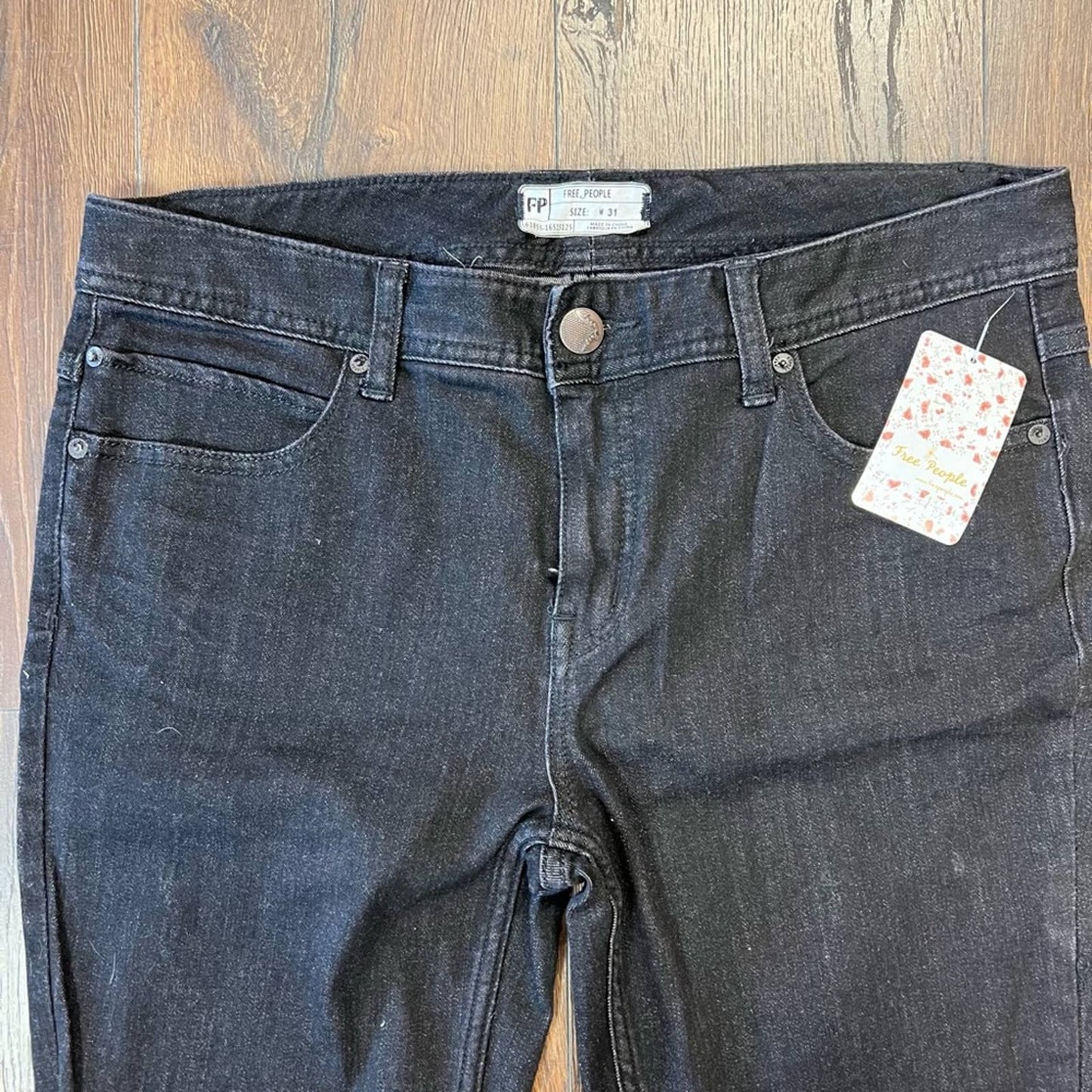 🆕 Free People Mid Rise Skinny Destroyed Ankle Jean in Black SZ 31/10