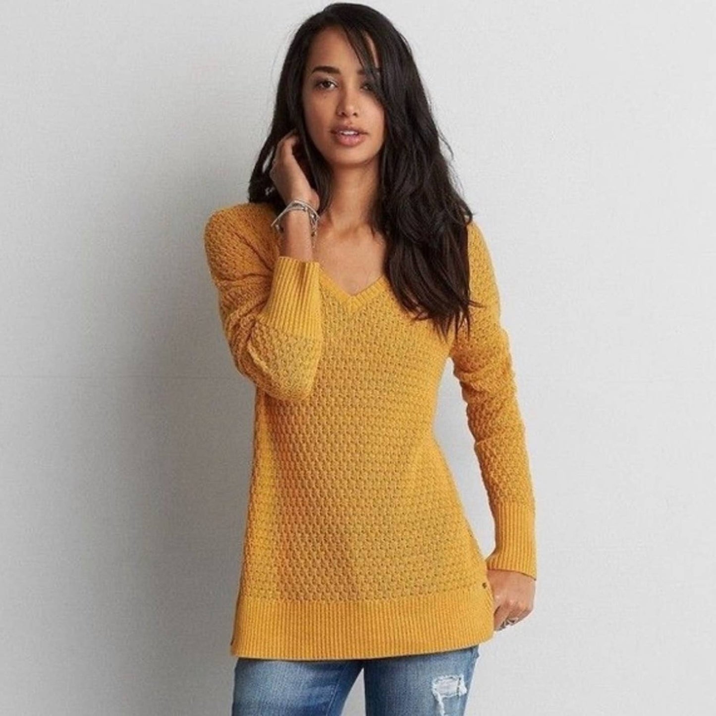 American Eagle yellow v neck sweater SZ SM