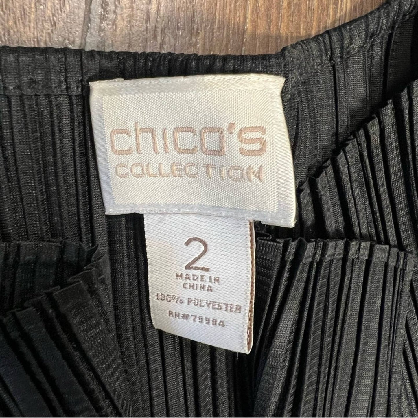 Chicos black fridge vest SZ 2/LG