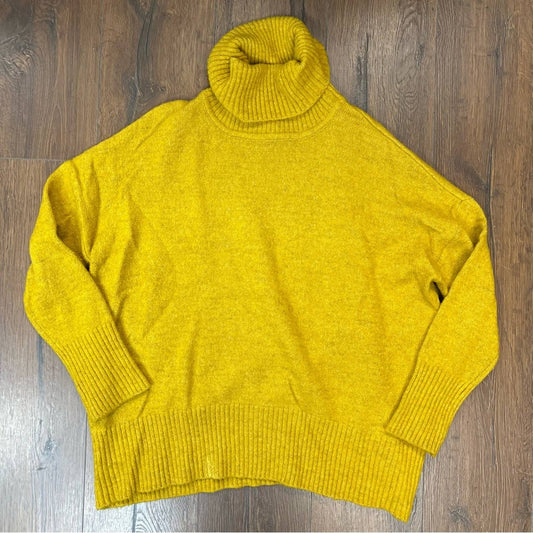 William Rast yellow turtleneck sweater SZ LG