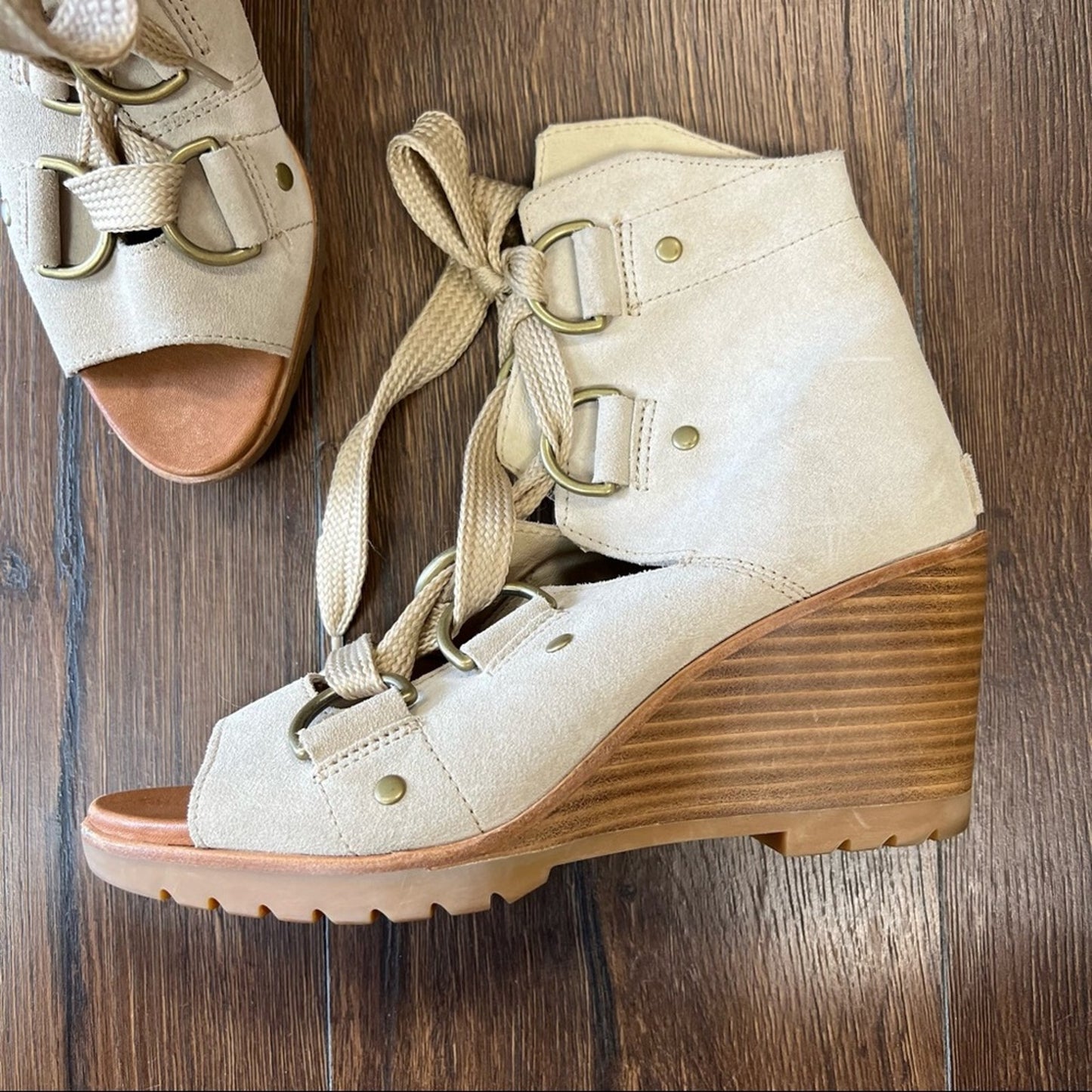 Sorel After Hours Lace Up Suede Casual Boot SZ 8.5