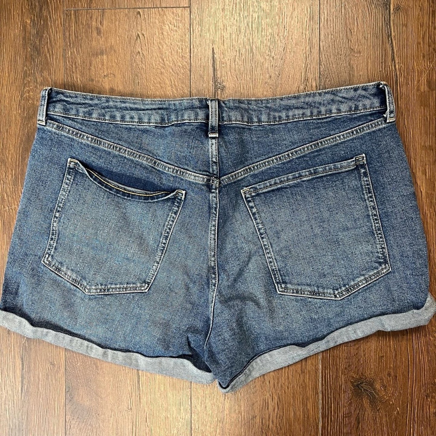 Old Navy denim short SZ 20