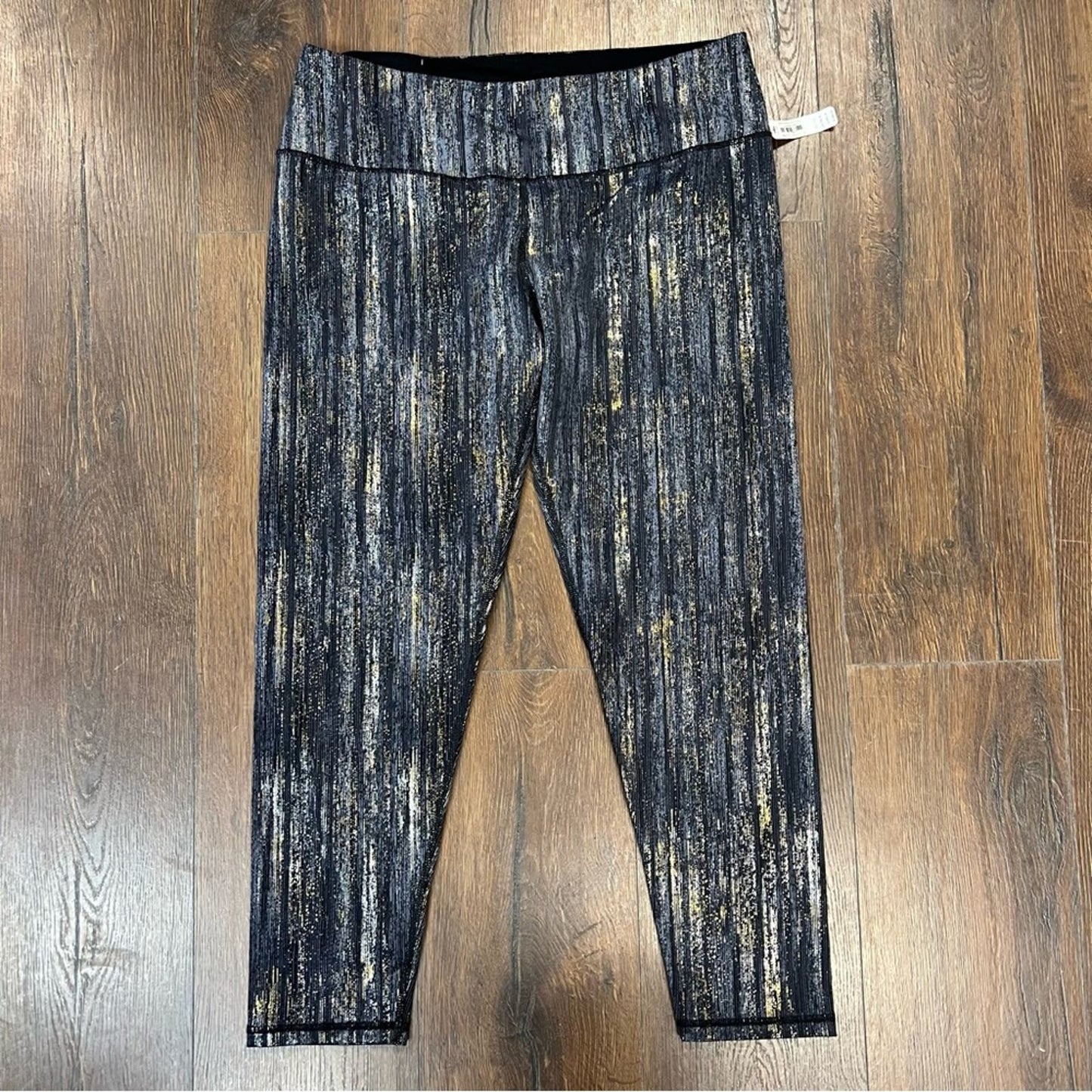 🆕 Victoria Sport black and metallic tights SZ XL