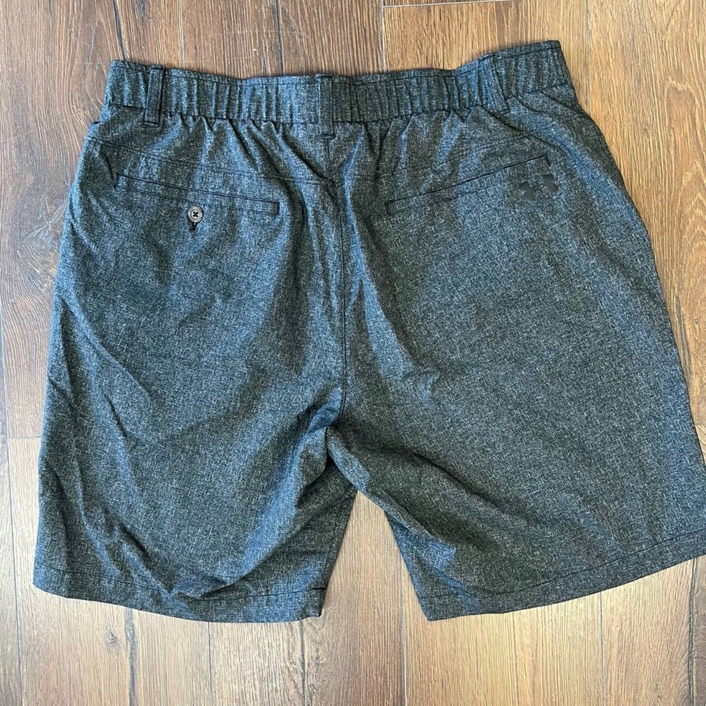 Under Armour short SZ 38