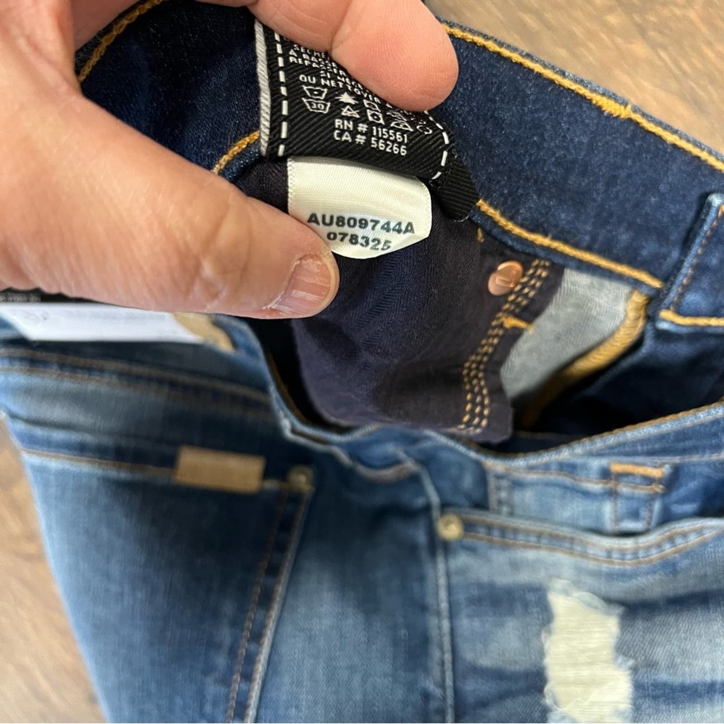 🆕 7 for all Mankind ANKLE SKINNY IN DISTRESSED AUTHENTIC LIGHT SZ 32/12