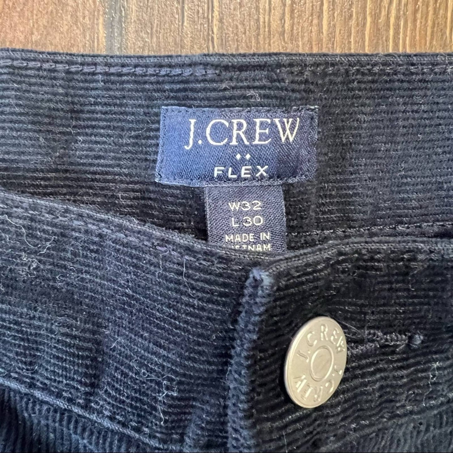 Men’s J. Crew factory flex slim fit navy corduroy SZ 32/30