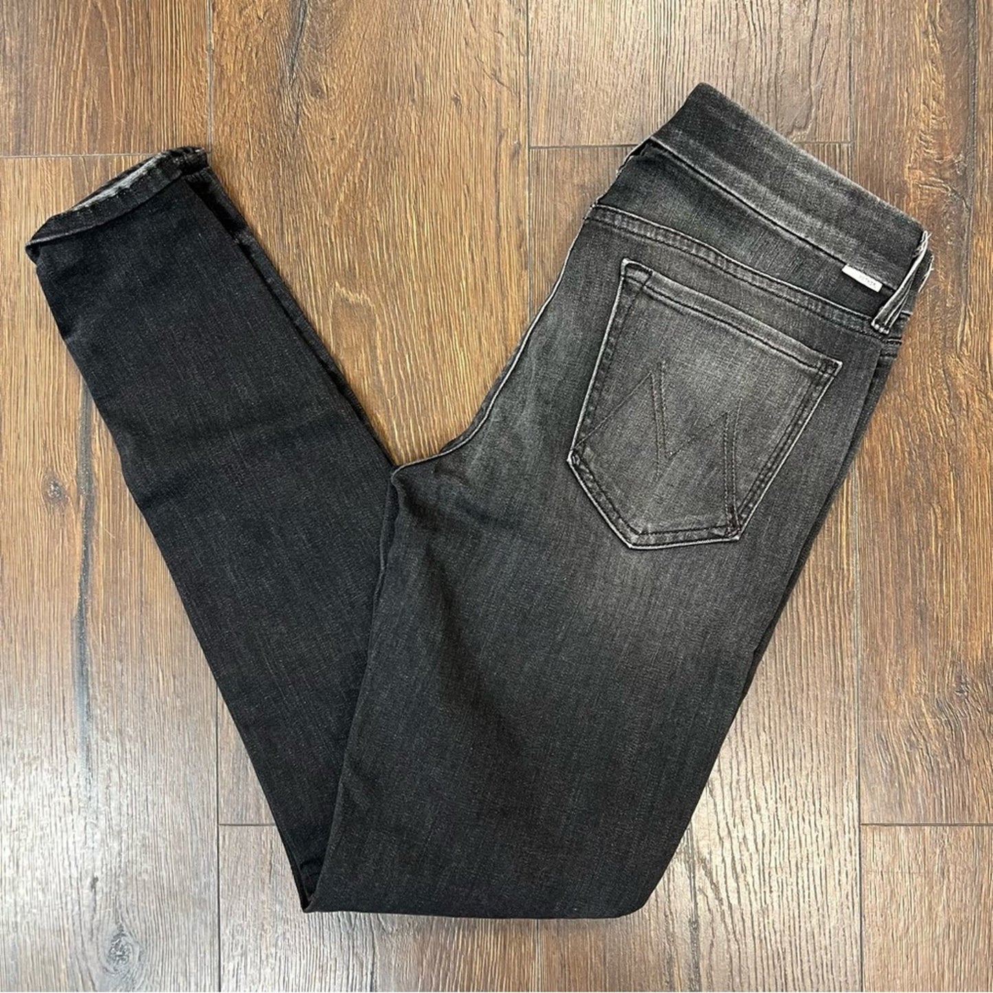 MOTHER Denim Looker Skinny Jeans in REBELS & LOVERS SZ 29/8