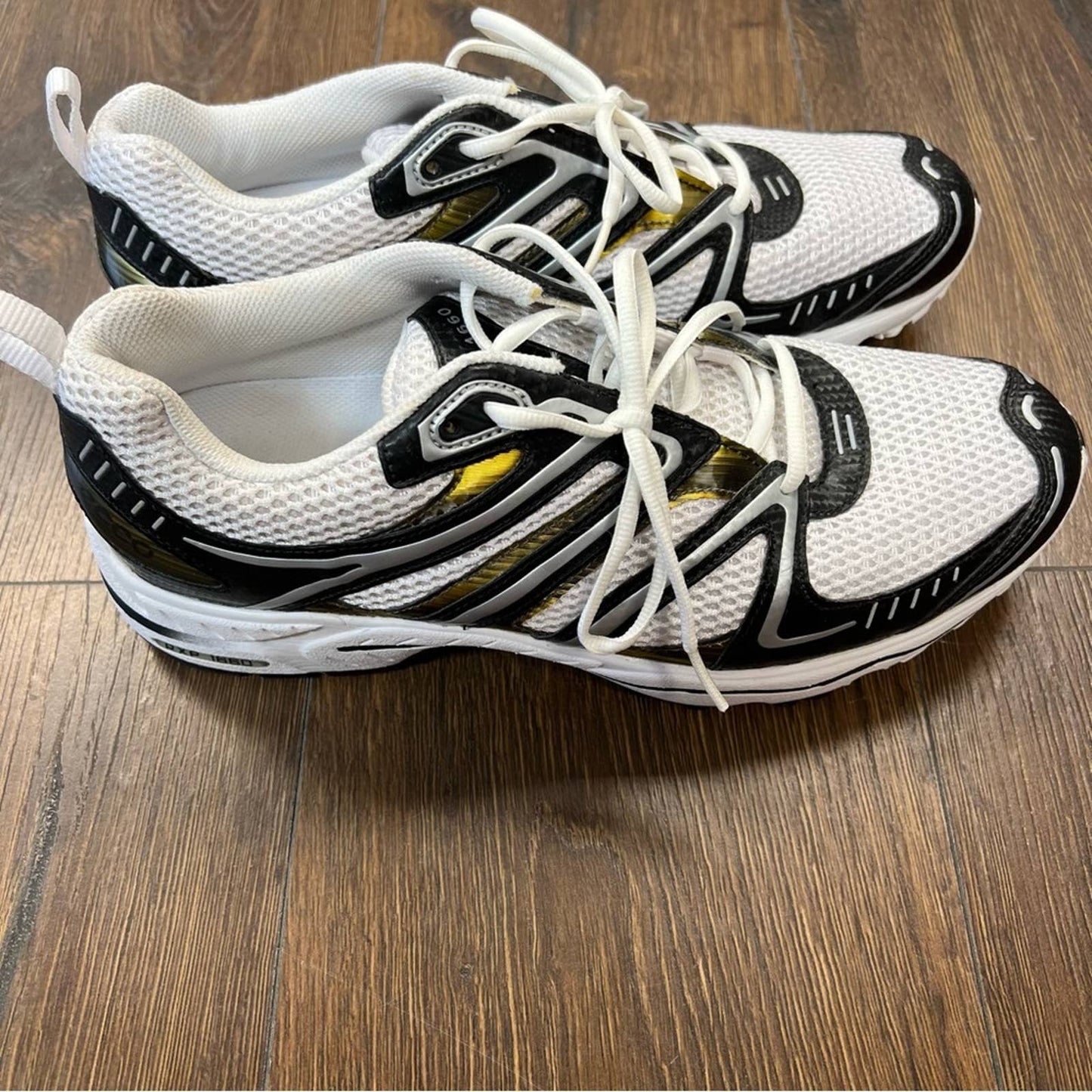 ECCO Women's XP 1660 Running Shoe, Black/White/Yellow SZ 9/9.5