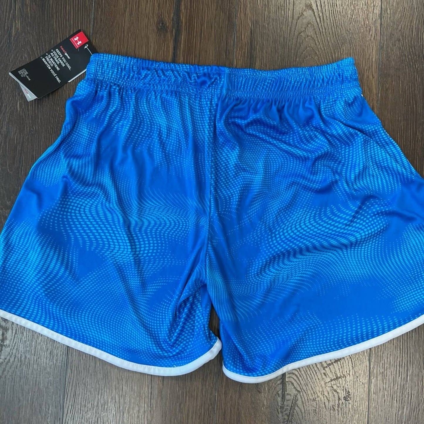 🆕 Under Armour loose short SZ MED