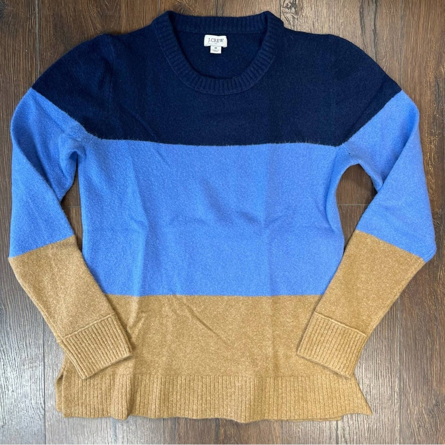 J. Crew Crewneck sweater in extra-soft yarn SZ MED