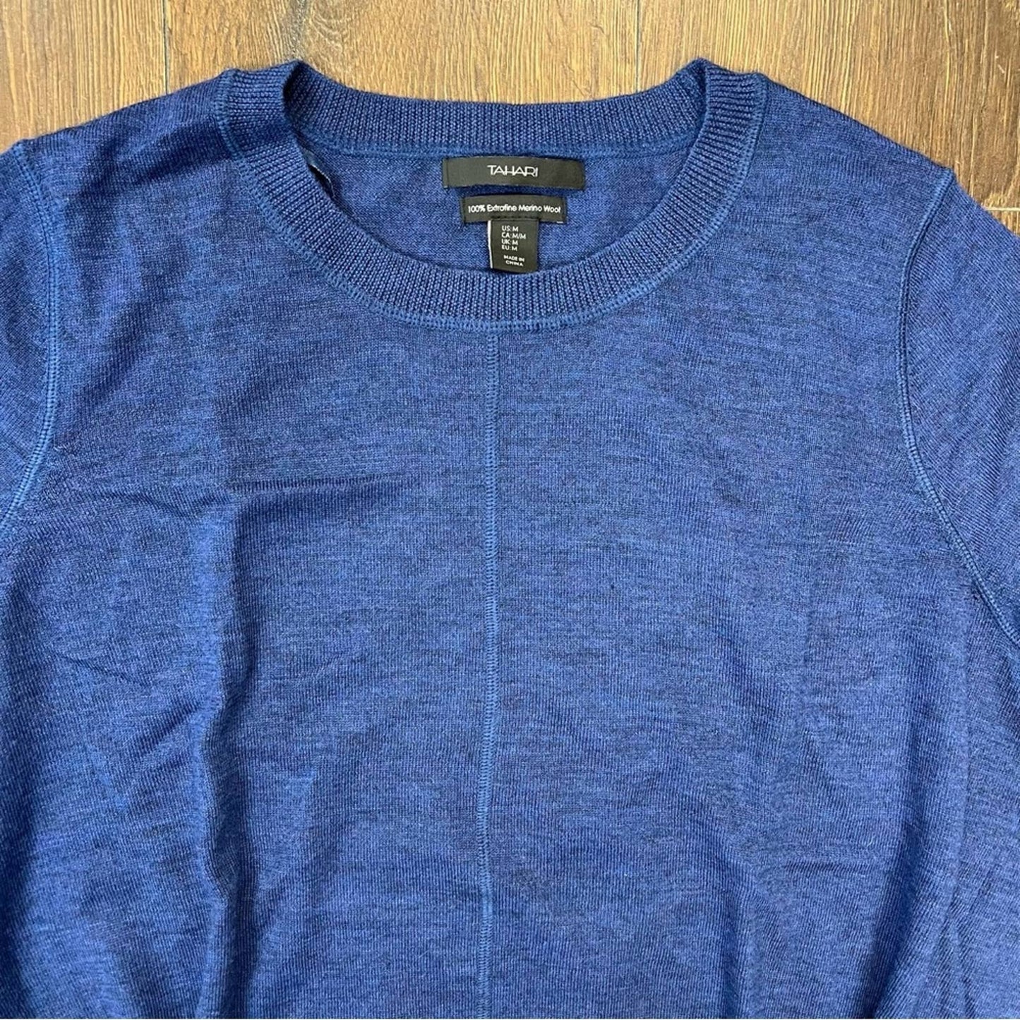 Tahari blue extra fine merino wool sweater SZ MED