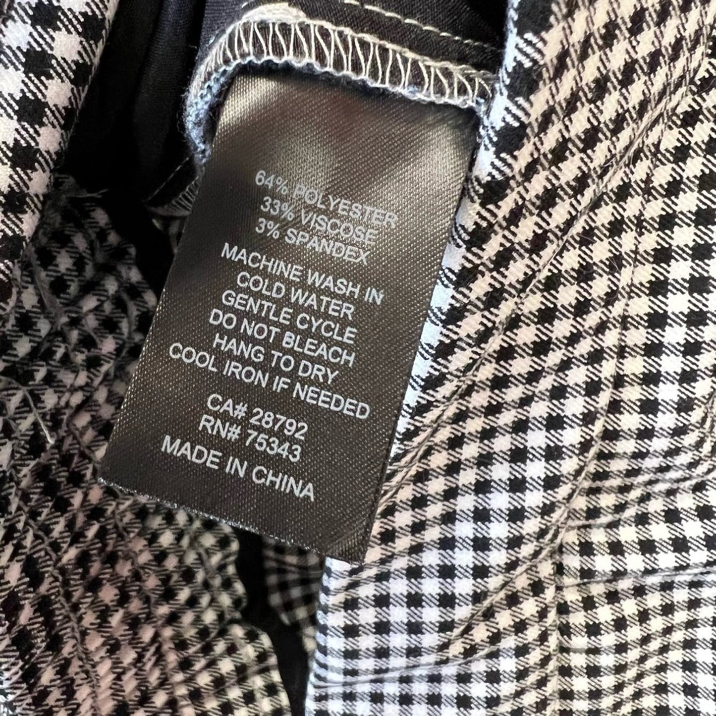 Rachel Zoe Black and white plaid short SZ 6