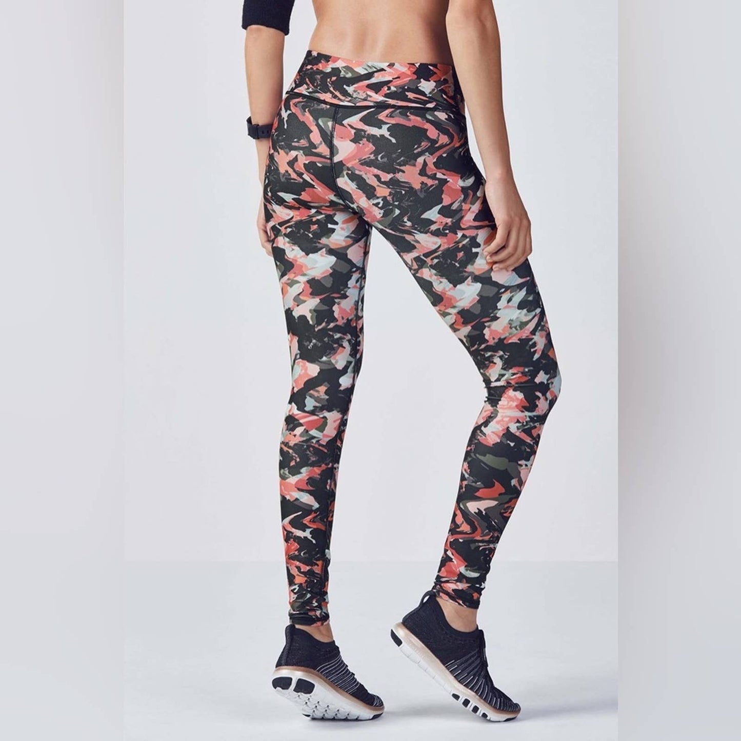 Fabletics Salar PowerHold Legging SZ MED