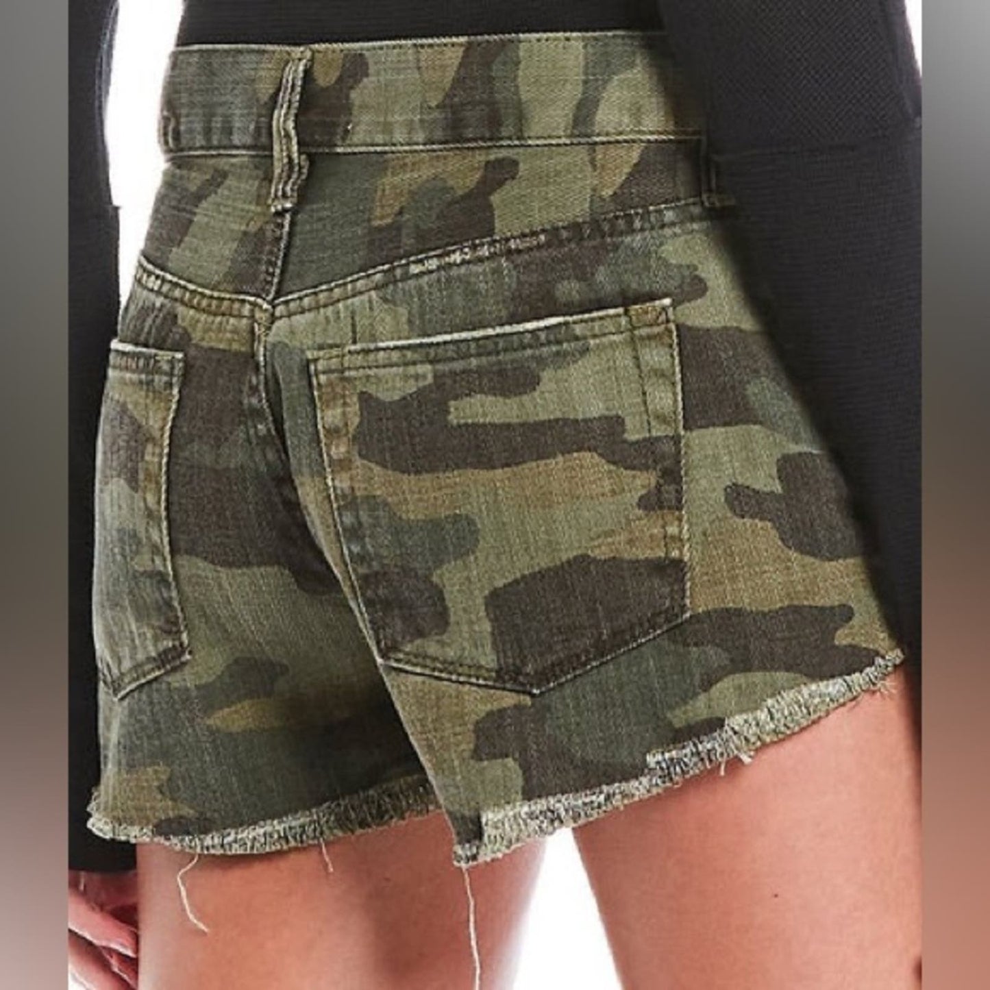 🆕 We the free loving good vibrations distressed camp shorts SZ 26/2