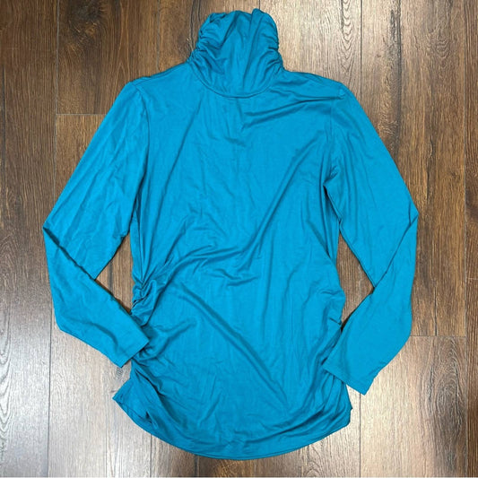 ISLE by melis kozan blue turtleneck SZ LG