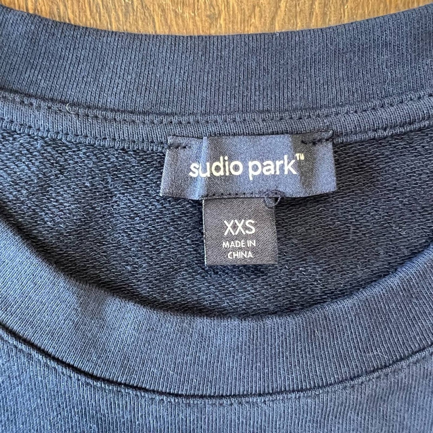 Sudio park “peach logo” sweatshirt SZ XXS