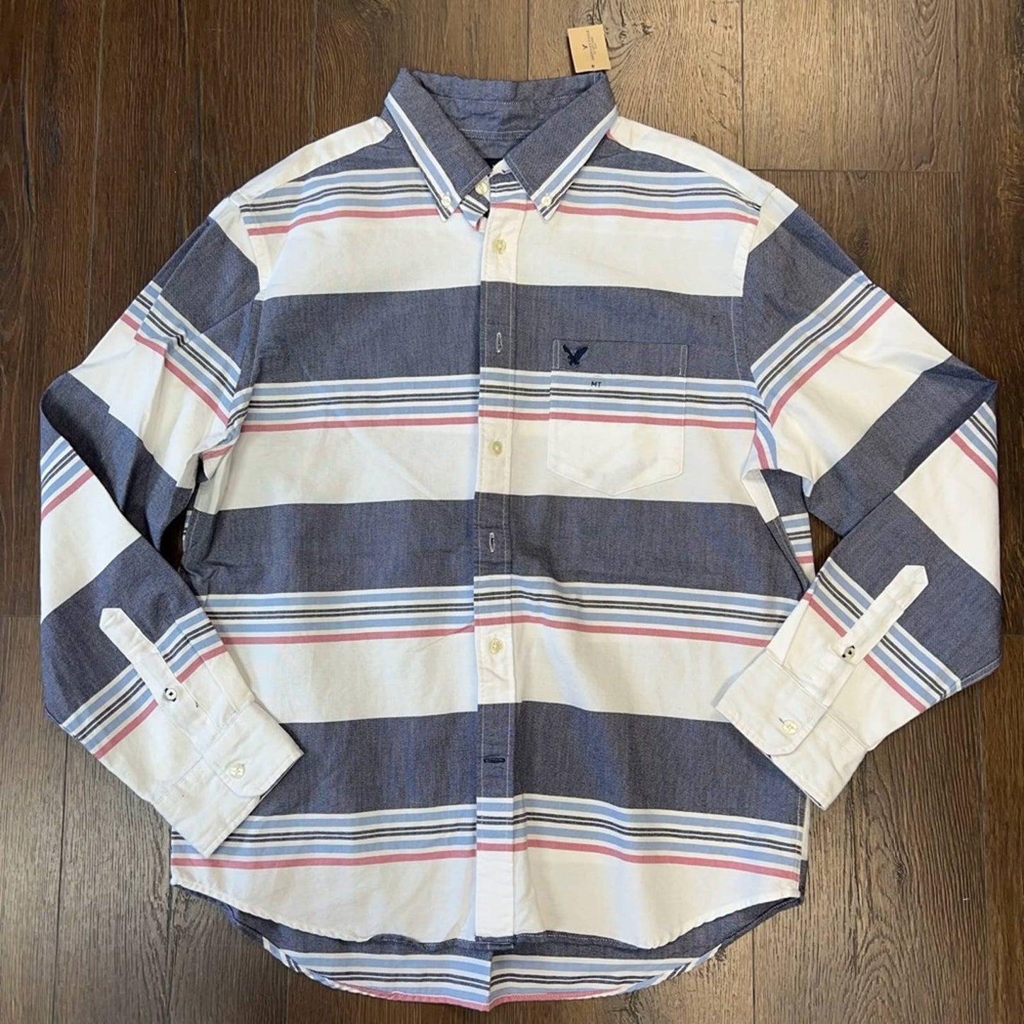 🆕 American Eagle classic fit buttondown SZ MT