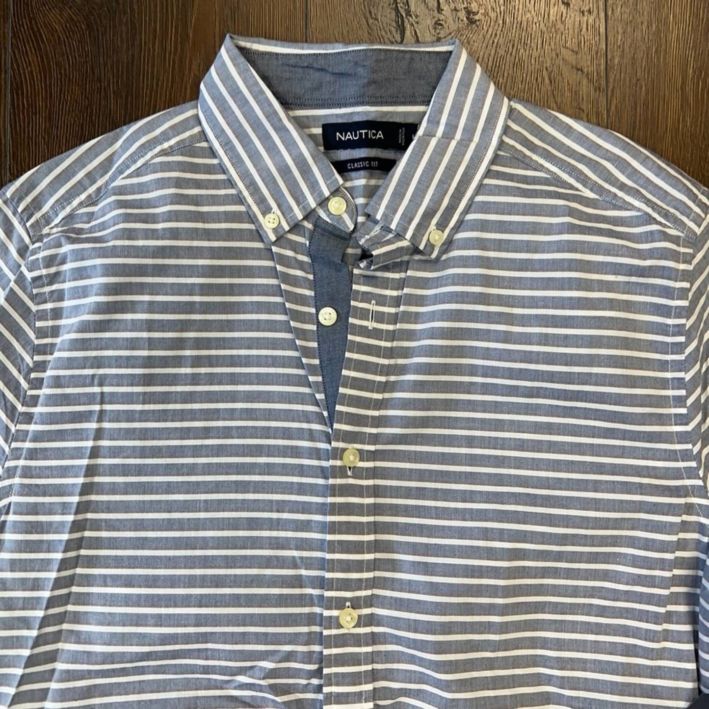 🆕 Nautica striped cotton buttondown SZ MED