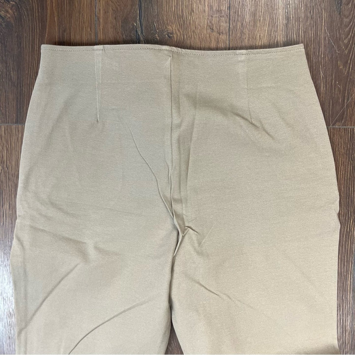 🆕 GAP tan crop flare pant SZ 10