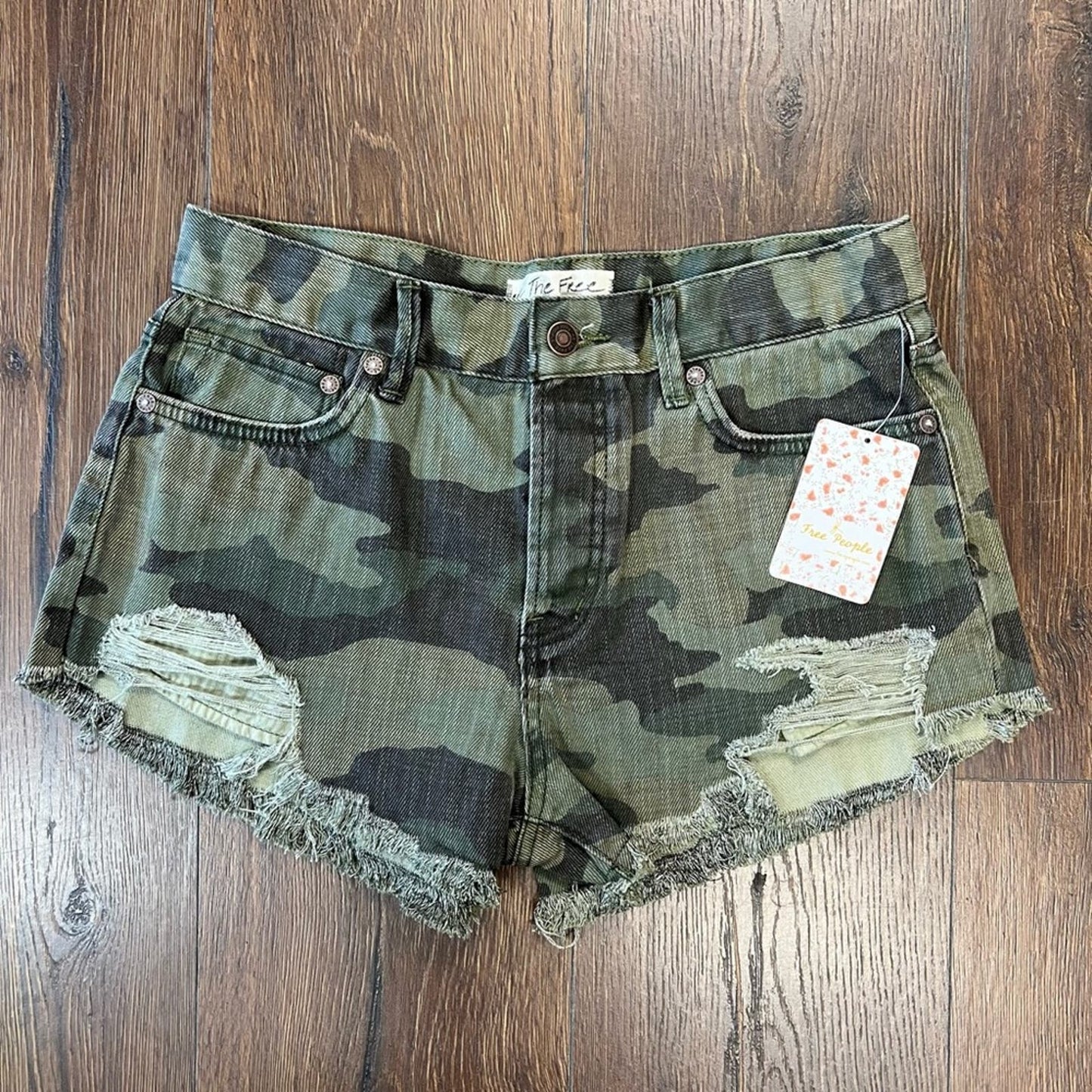 🆕 We the free loving good vibrations distressed camp shorts SZ 26/2