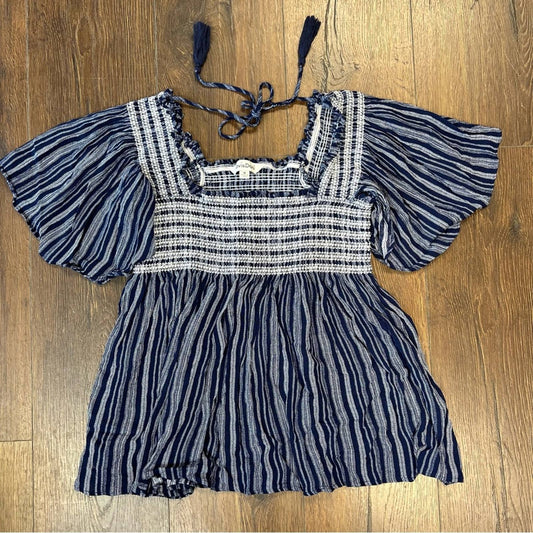 Davi&Dani blue short sleeve top SZ MED