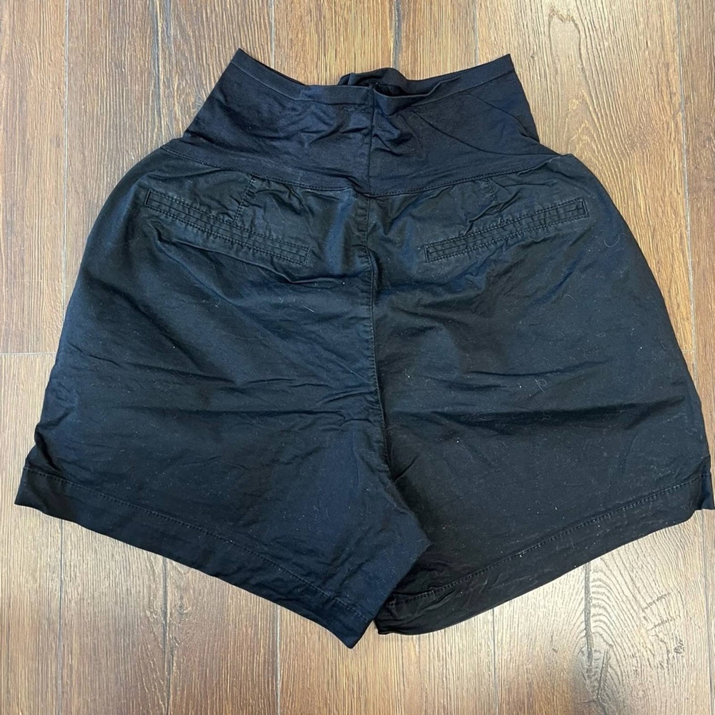 Old Navy maternity short SZ 12