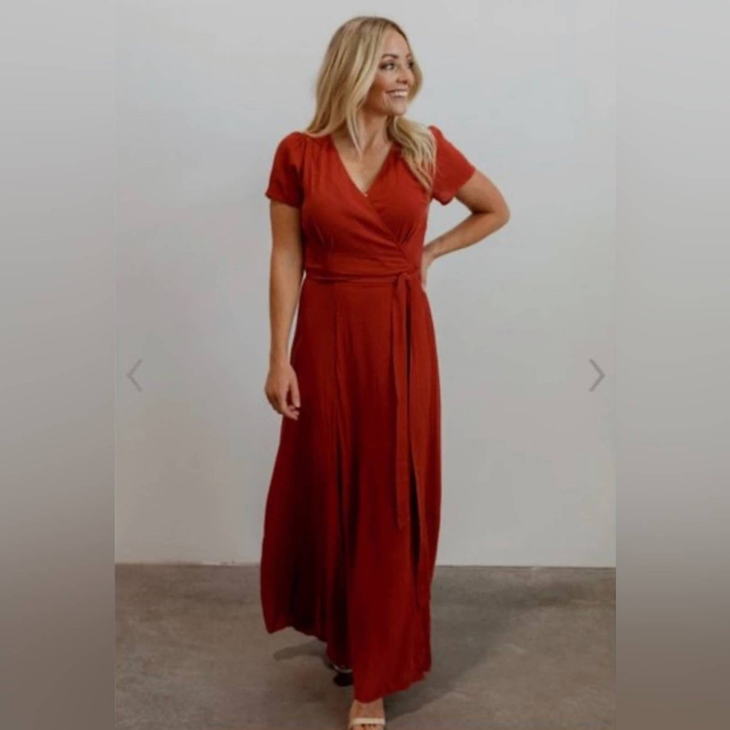 🆕 Bluivy Veronica wrap dress SZ MED