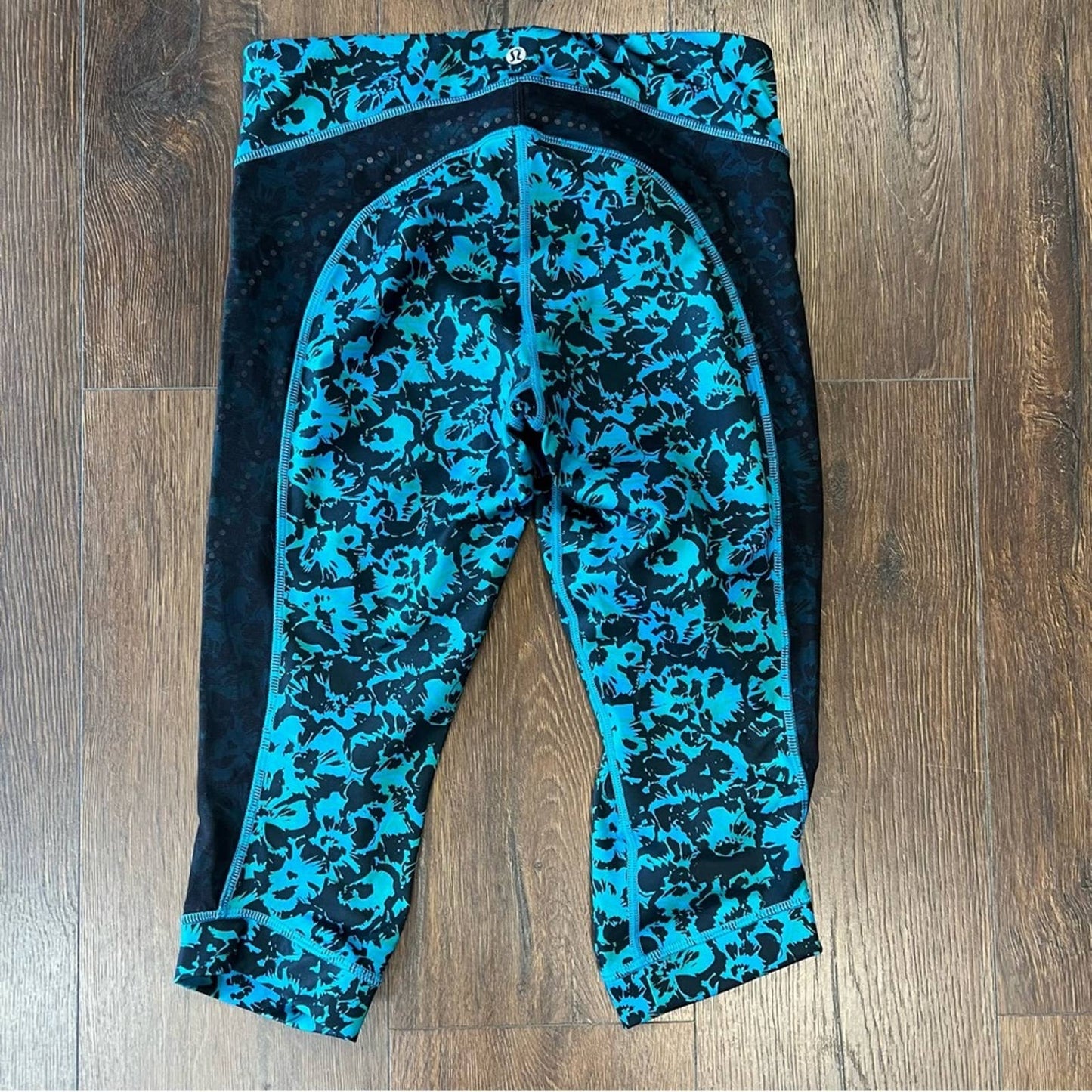 Lululemon Stop At Nothing Crop Leggings Fleur Sombre Kayak Blue Dragonfly SZ 8