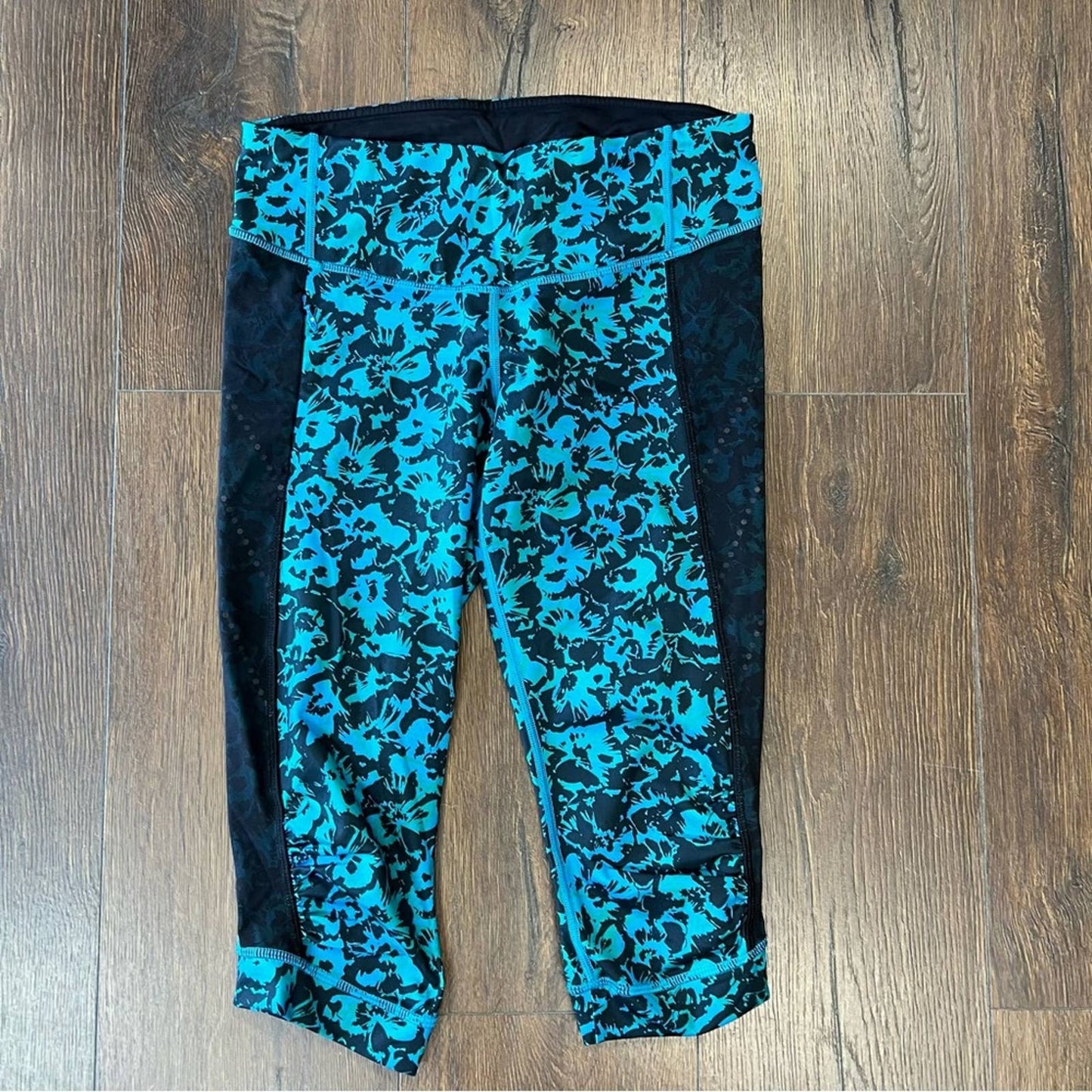 Lululemon Stop At Nothing Crop Leggings Fleur Sombre Kayak Blue Dragonfly SZ 8