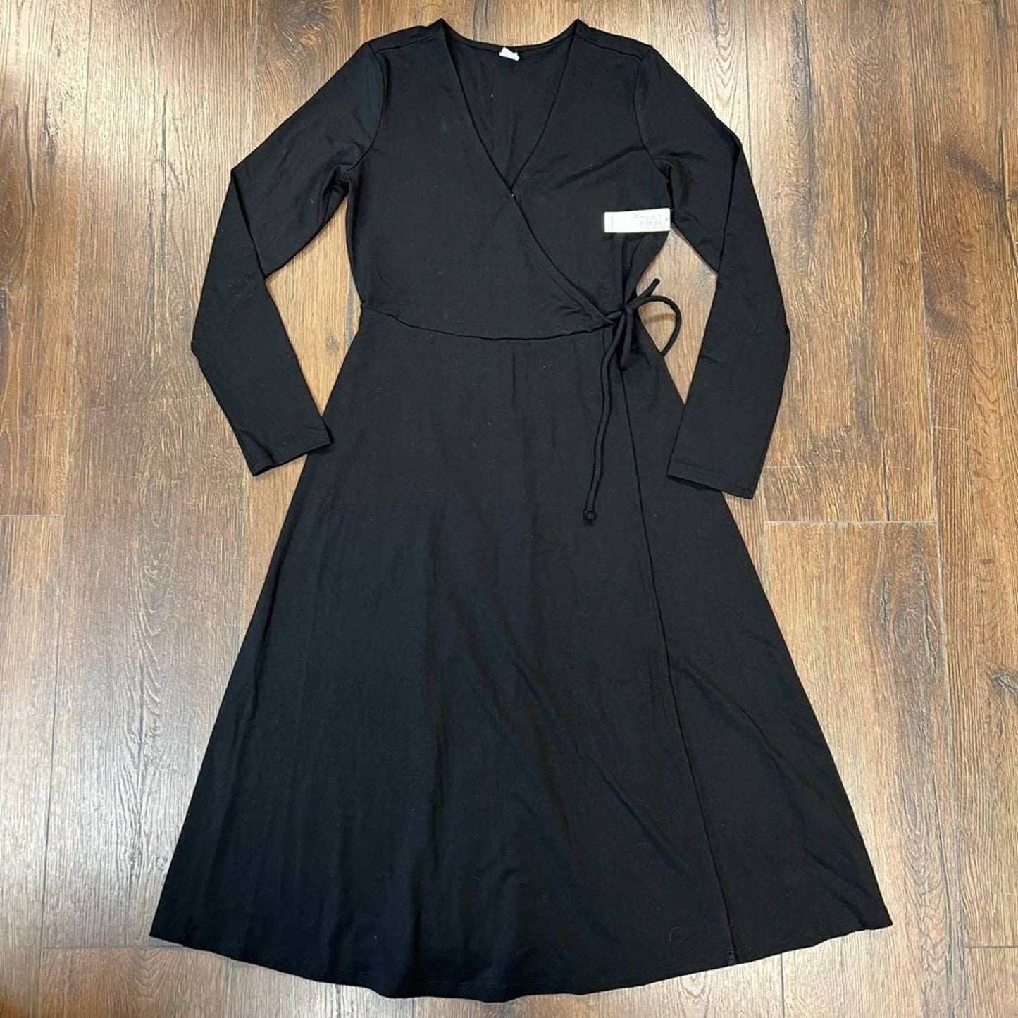 🆕 Old Navy black wrap dress SZ XS