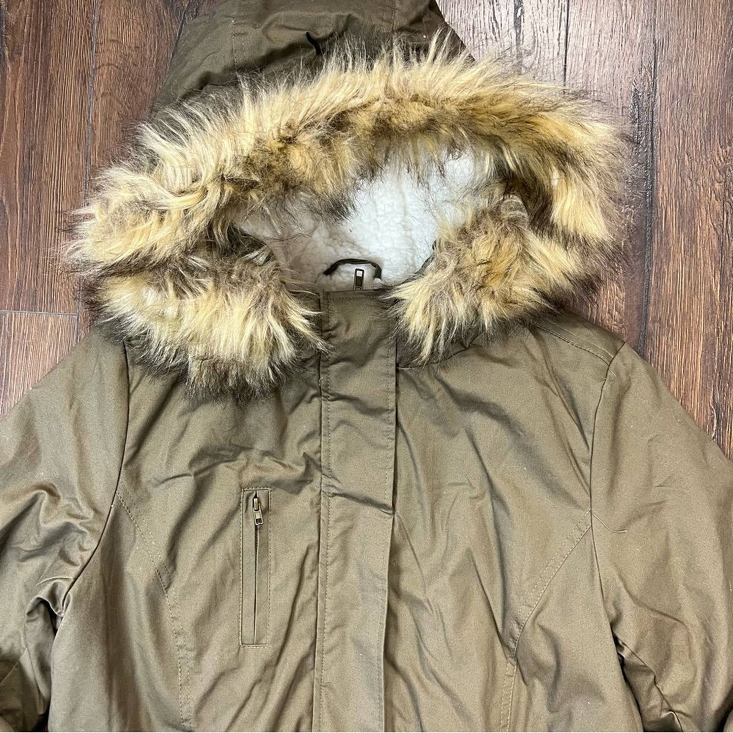 Love Tree Olive Sherpa lined parka SZ SM