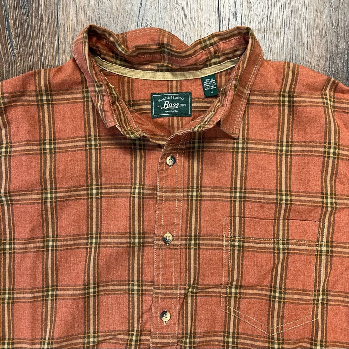 G.H. Bass & co plaid rust button down SZ LG