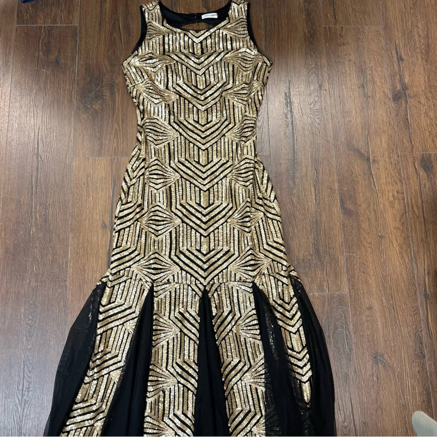 Calvin Klein A-line Sleeveless Boat Neck Long gold sequin Party Dress. SZ 12