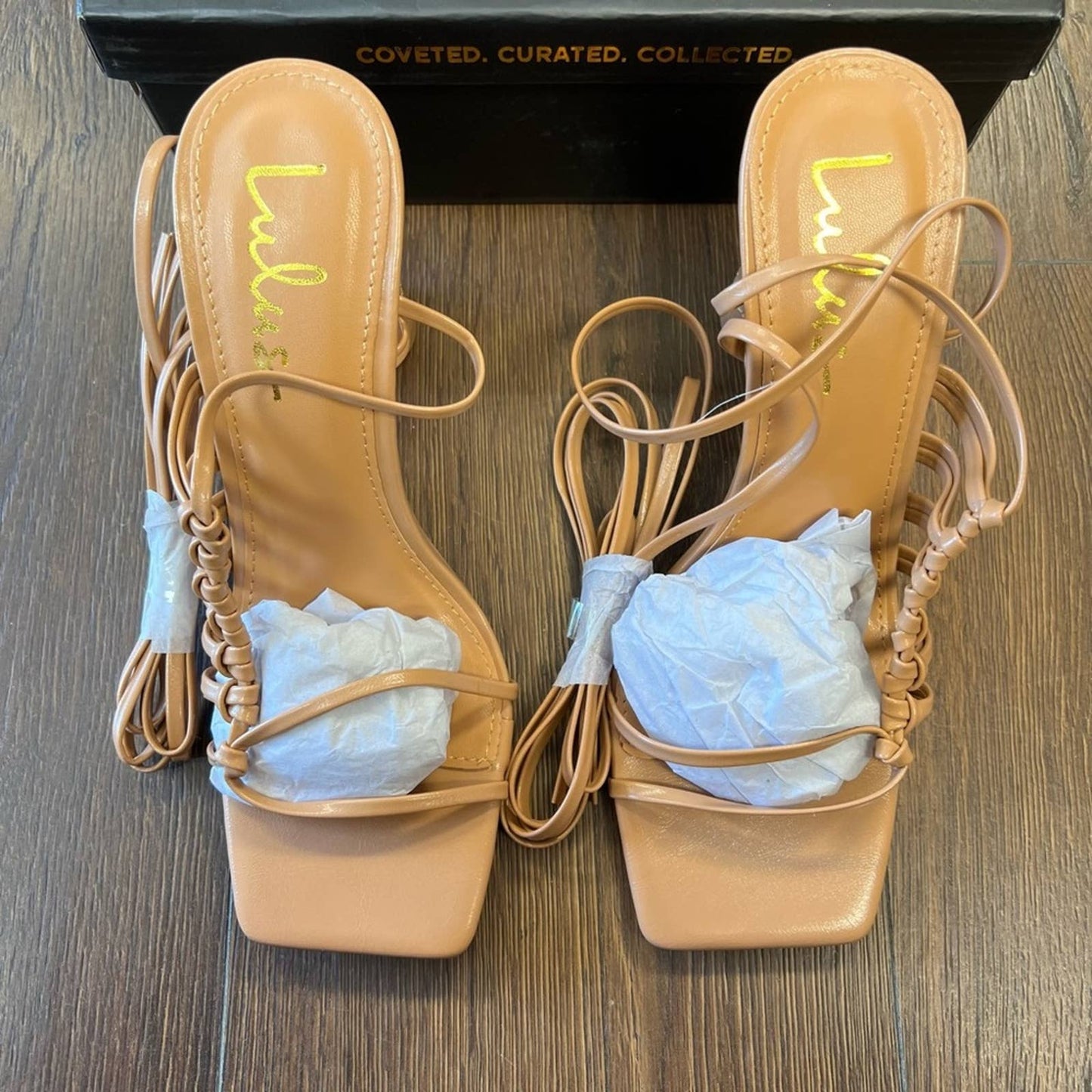 🆕 Lulu’s lace up heel SZ 8