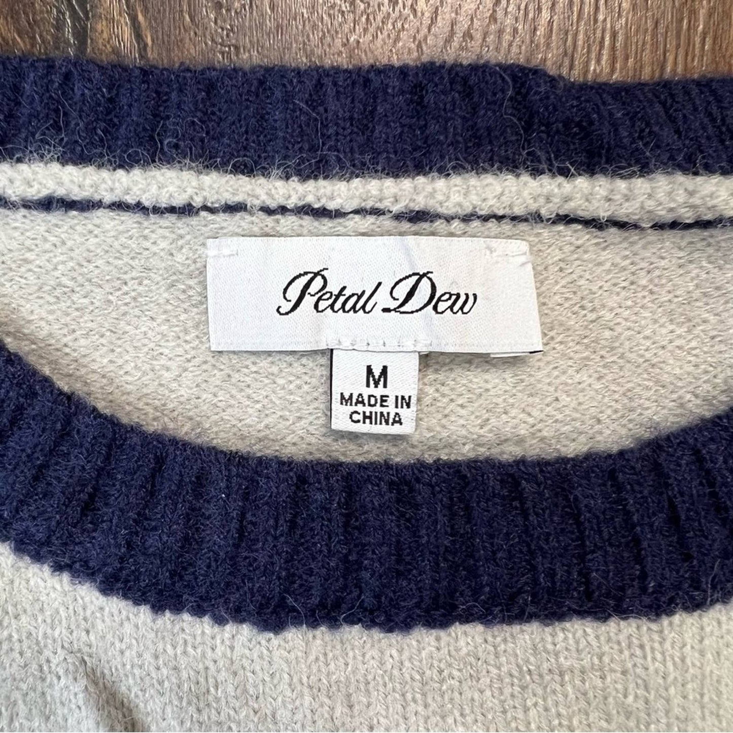 Pearl Dew blue color block sweater SZ MED