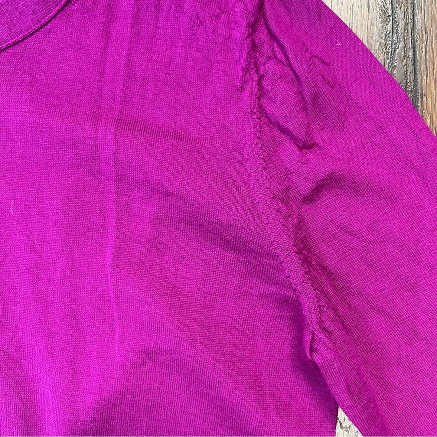 Banana Republic extra fine merino sweater SZ LG