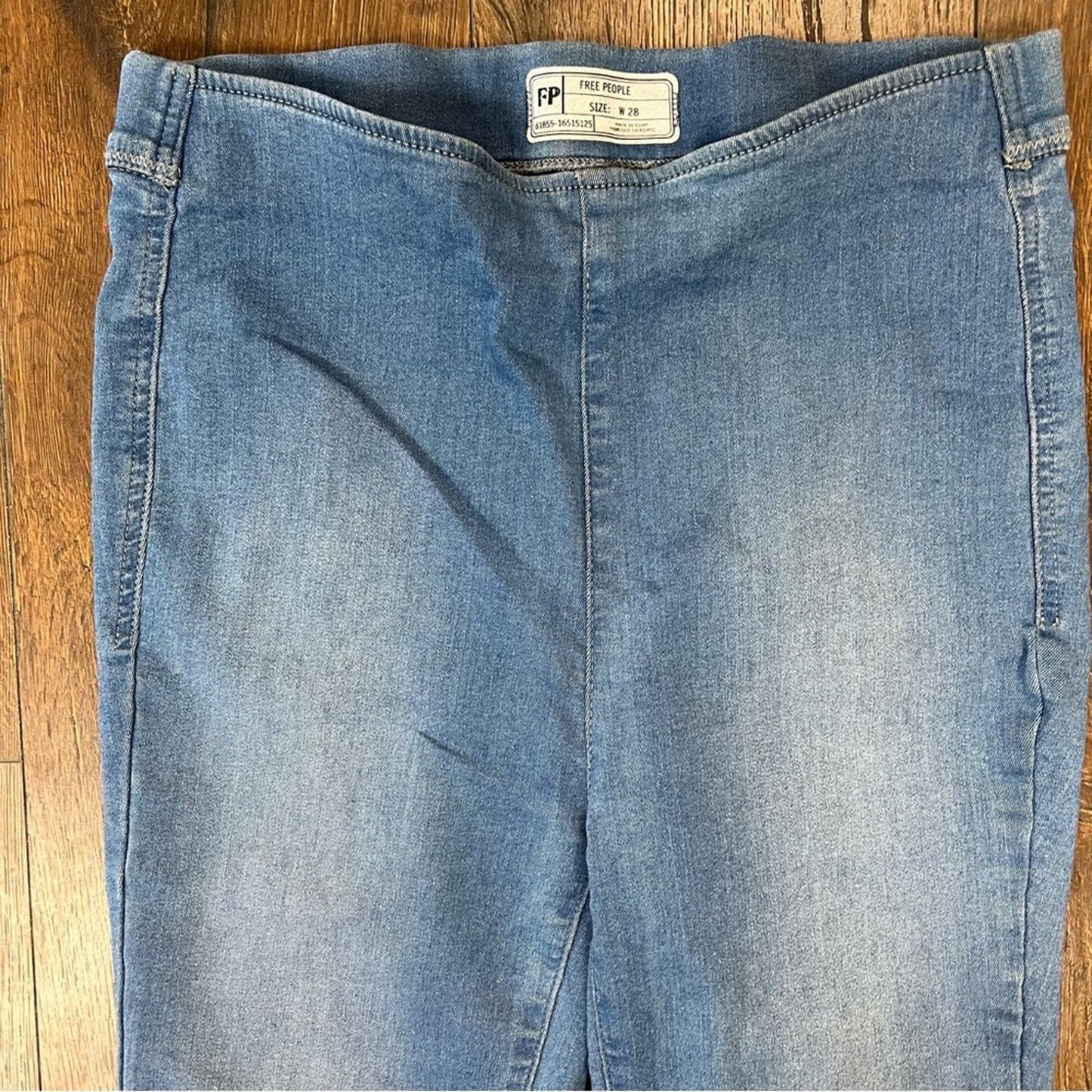 Free People Easy Goes It Denim Legging Light Wash SZ 28/6