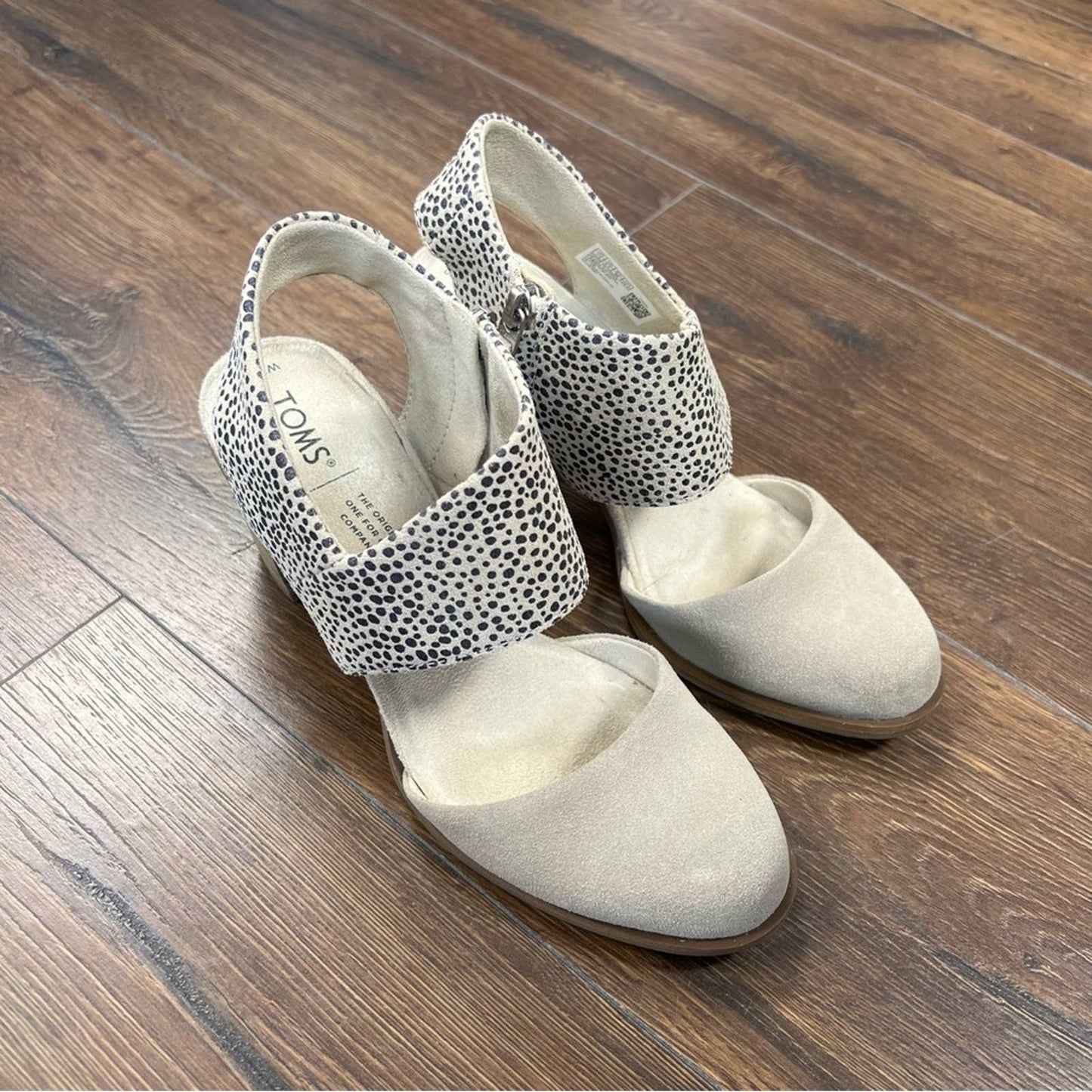 TOMS Majorca Closed Toe Dress Womens Sandal SZ 7.5