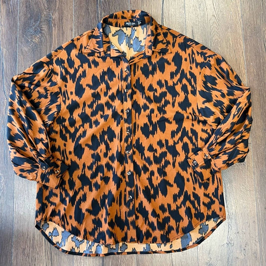 Nasty Gal button down SZ 4