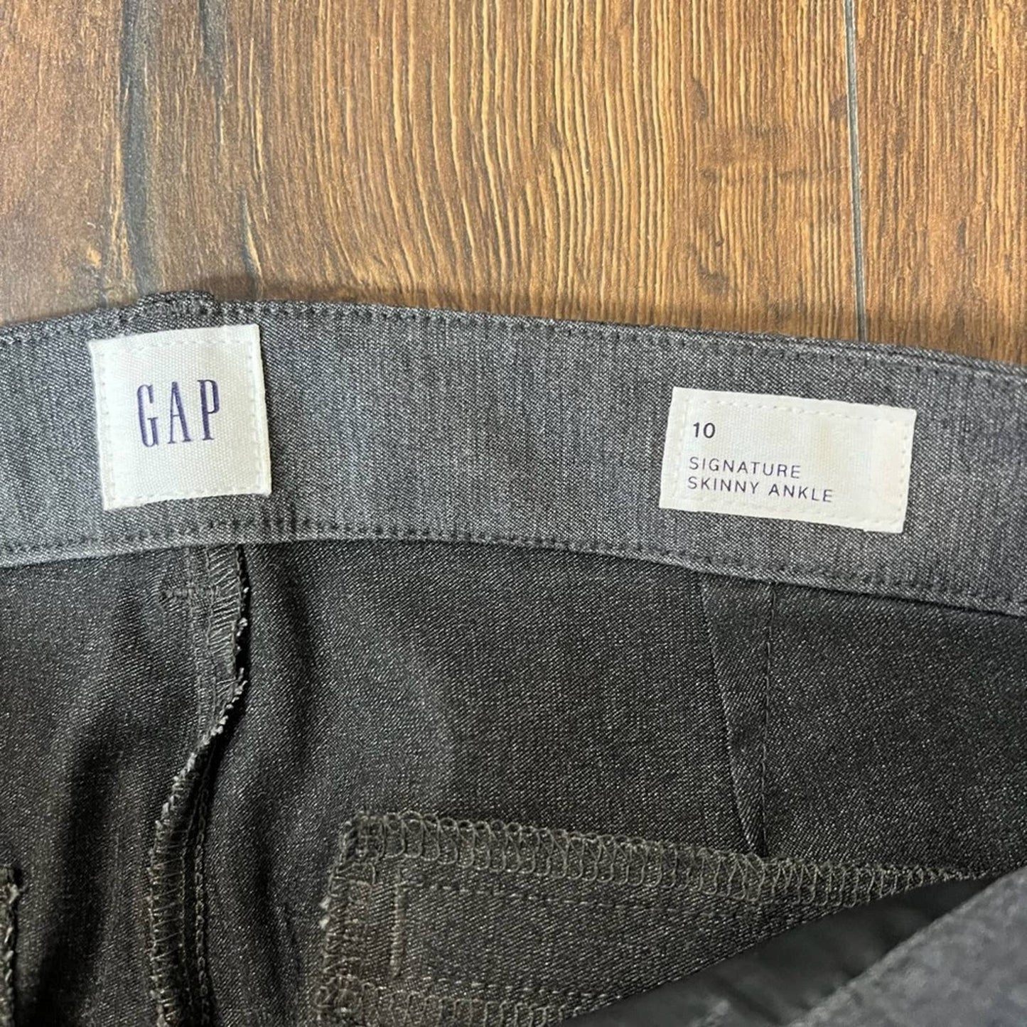 Gap signature skinny ankle pant SZ 10