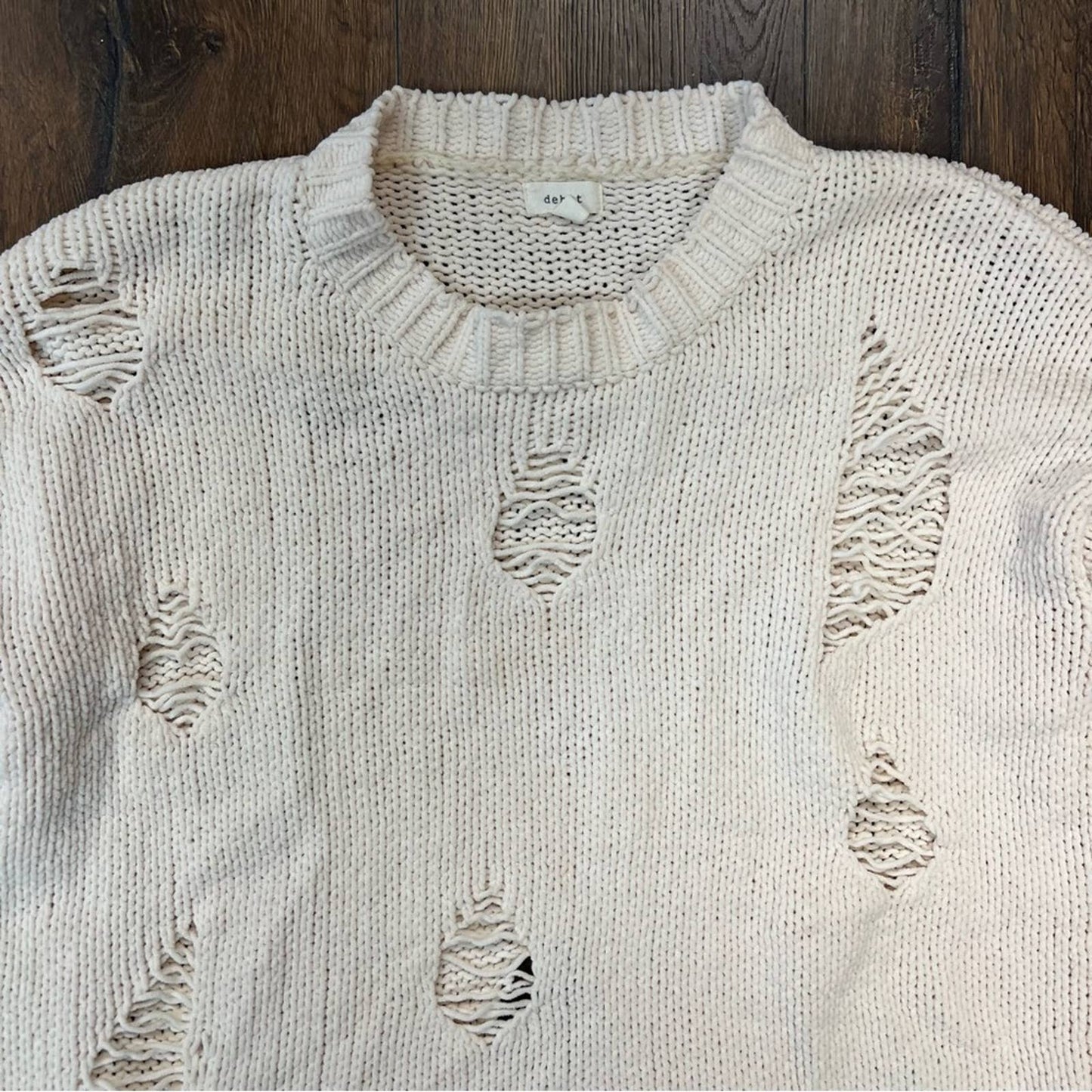 Debut snuggly soft distressed sweater SZ XS