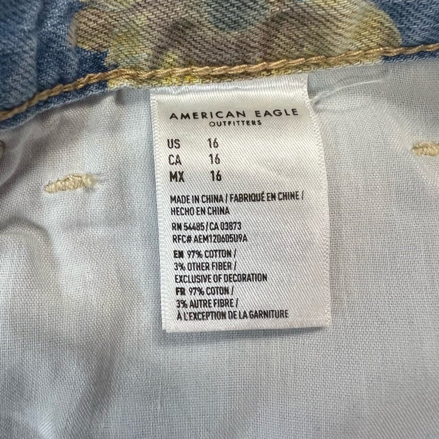 🆕 American Eagle mom short SZ 16