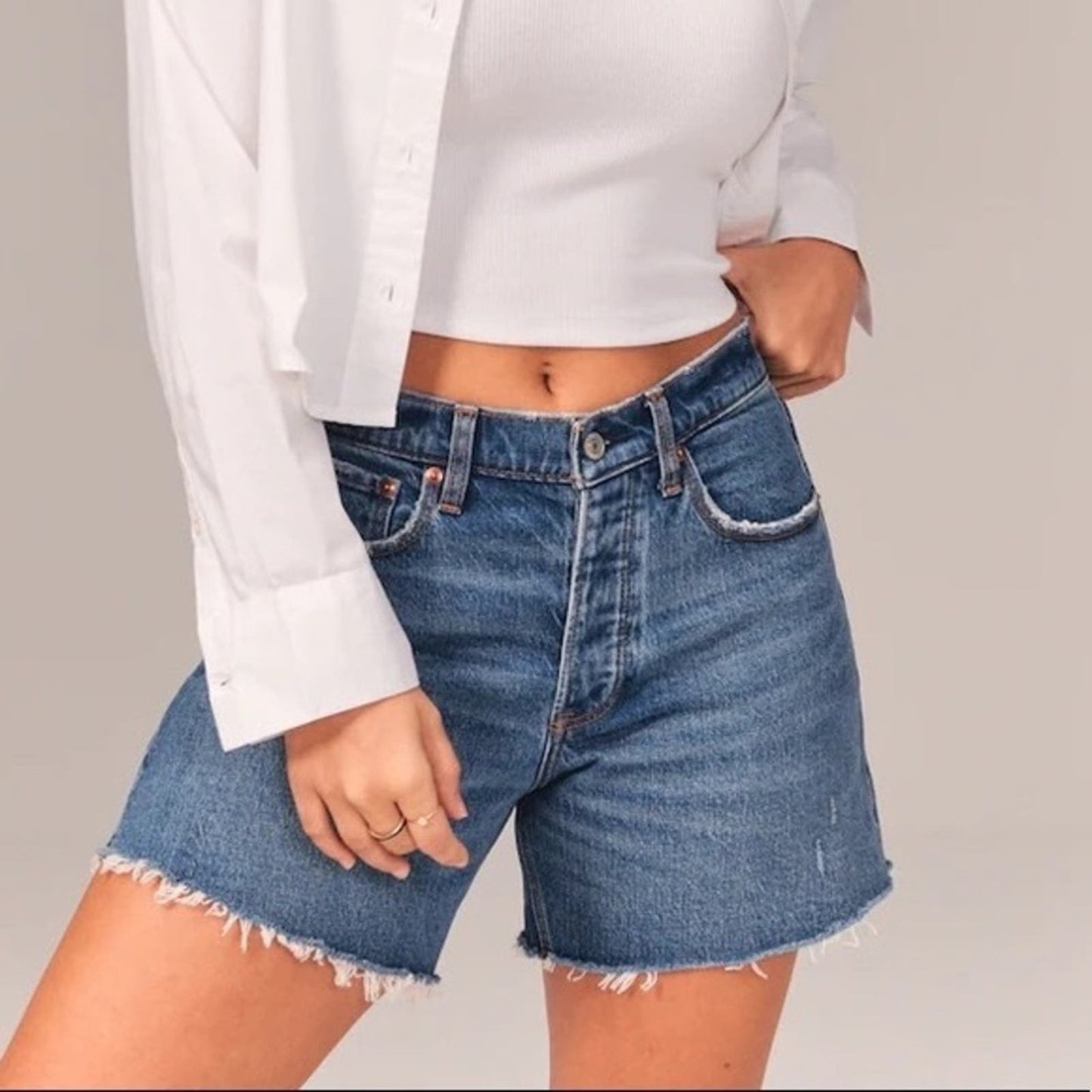 🆕 Abercrombie and Fitch 90’s baggy shorts  SZ 35/20