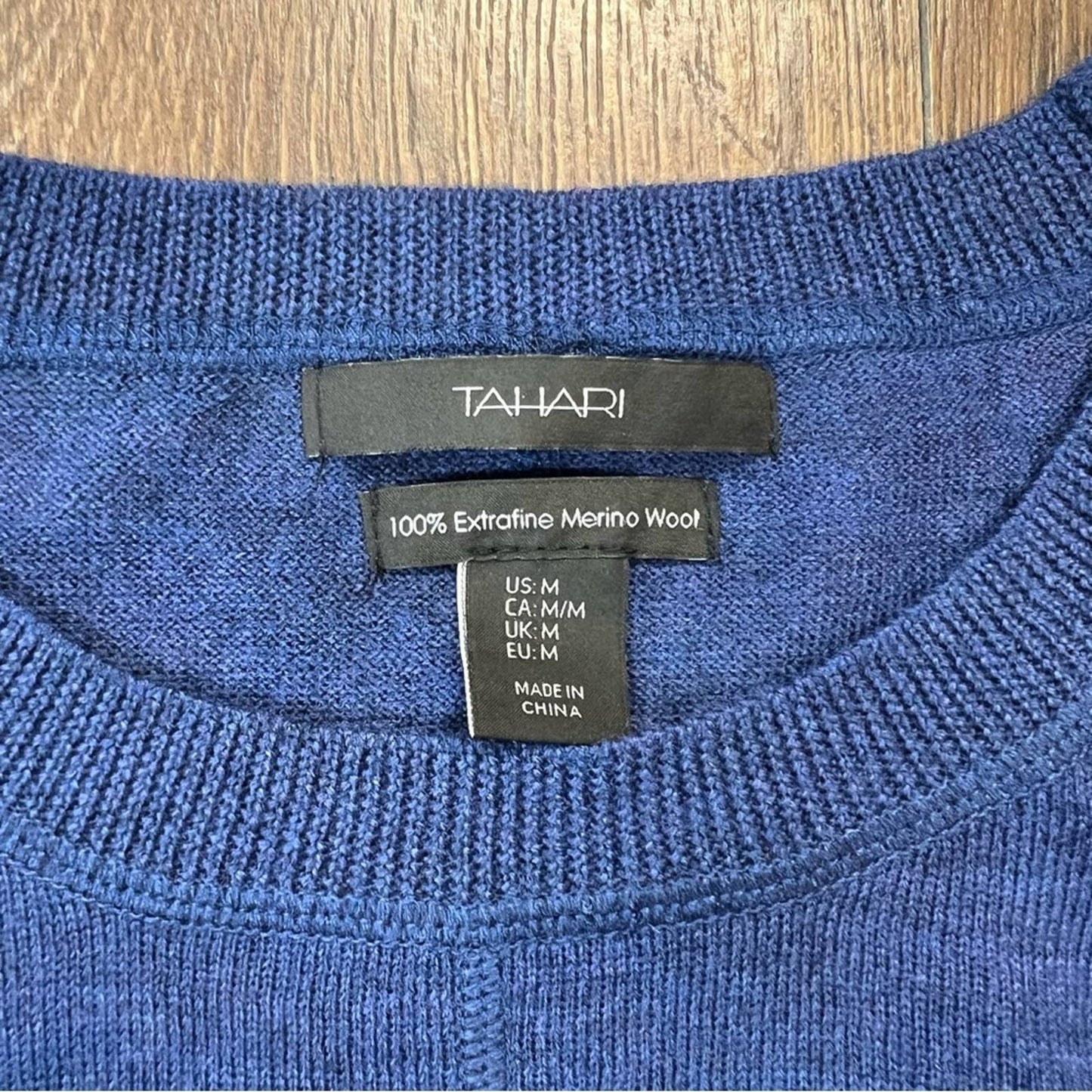 Tahari blue extra fine merino wool sweater SZ MED
